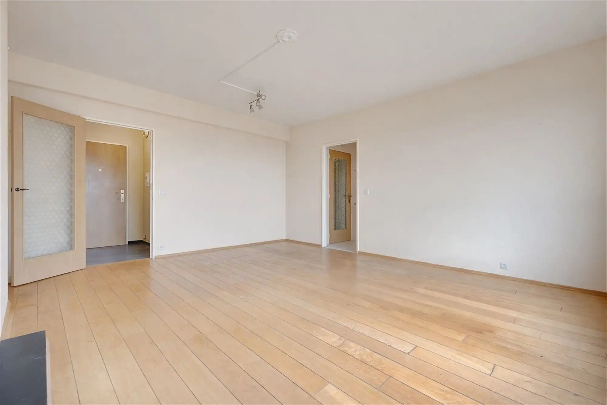 Appartement met 2 slaapkamers, terras + parking mogelijk foto 5