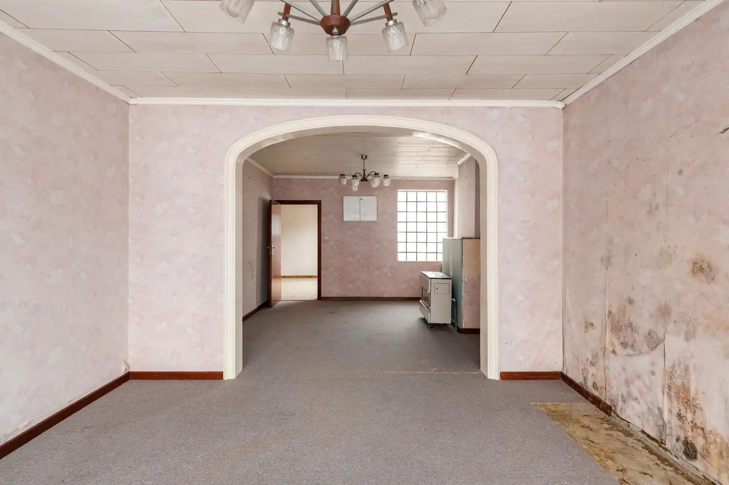 Totaal te renoveren halfopen bebouwing op goede locatie in Lier foto 3