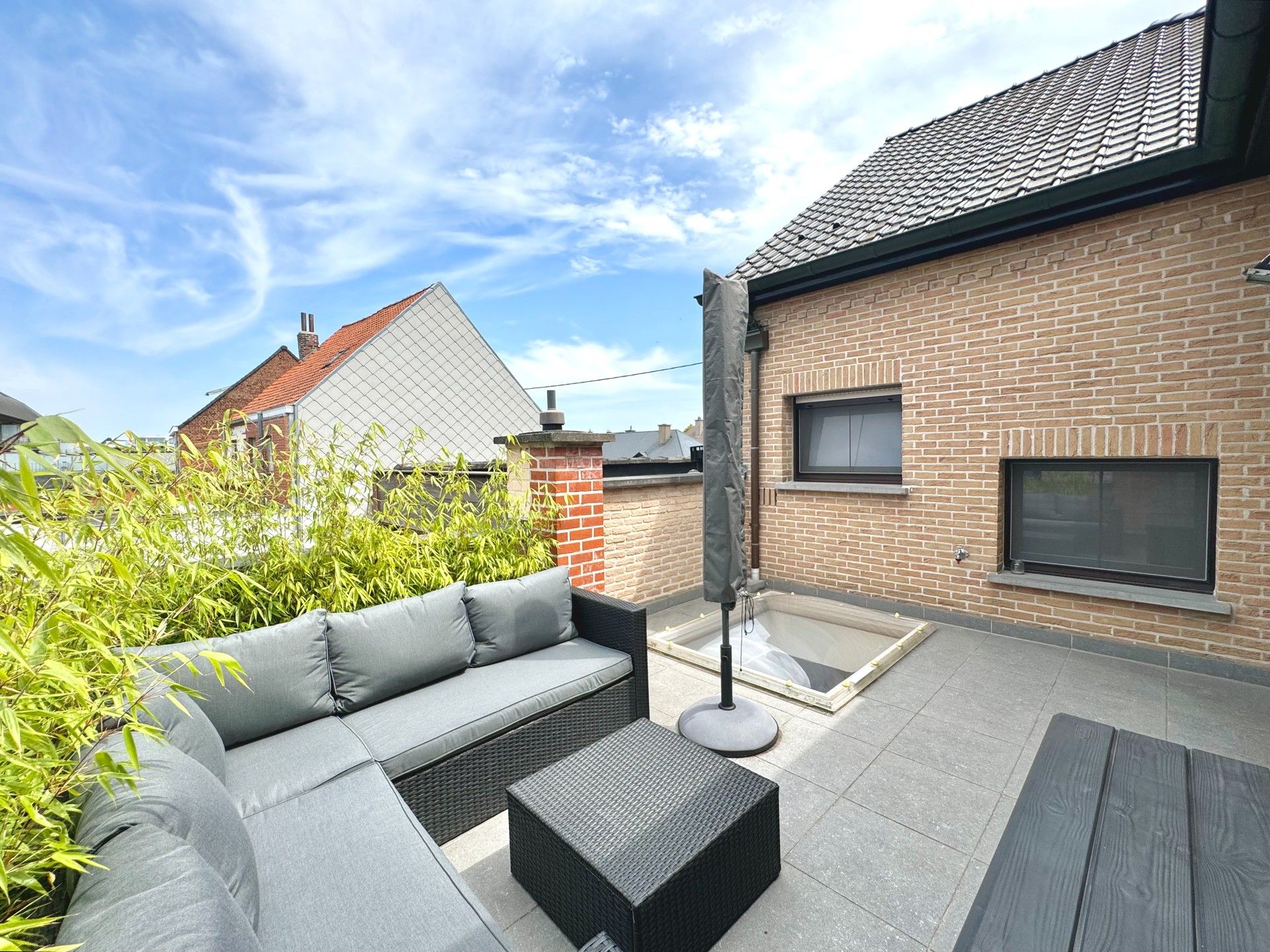 RUIME GERENOVEERDE HOB MET TERRAS & GARAGE & 4 SLPKS foto 29