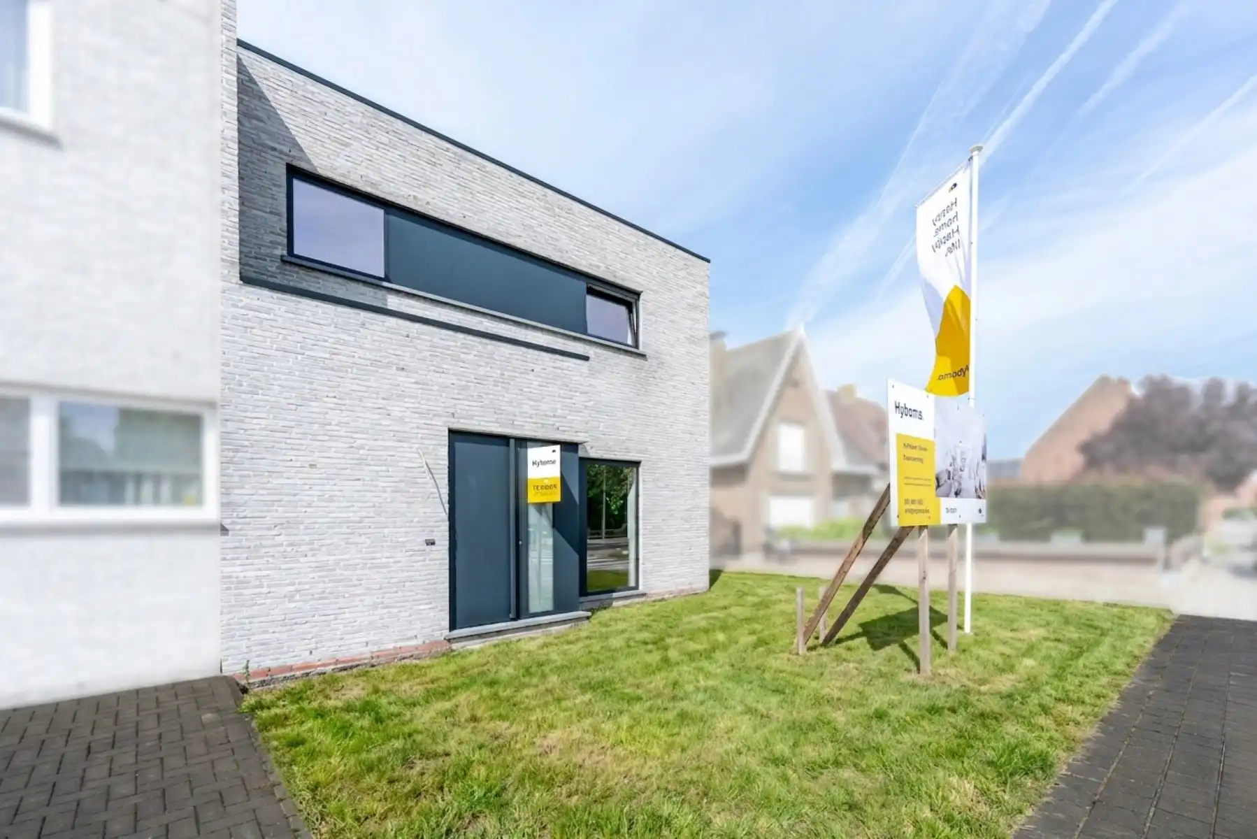 Moderne, halfopen woning foto 9