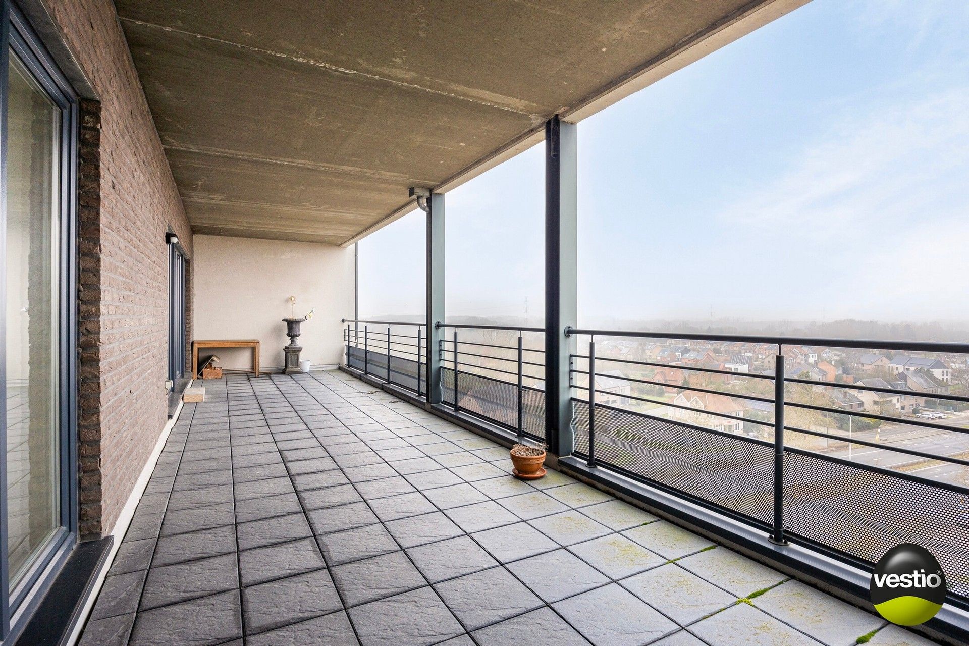 Riant appartement met panoramisch uitzicht, 2 slaapkamers en uitzonderlijk groot terras. foto 18
