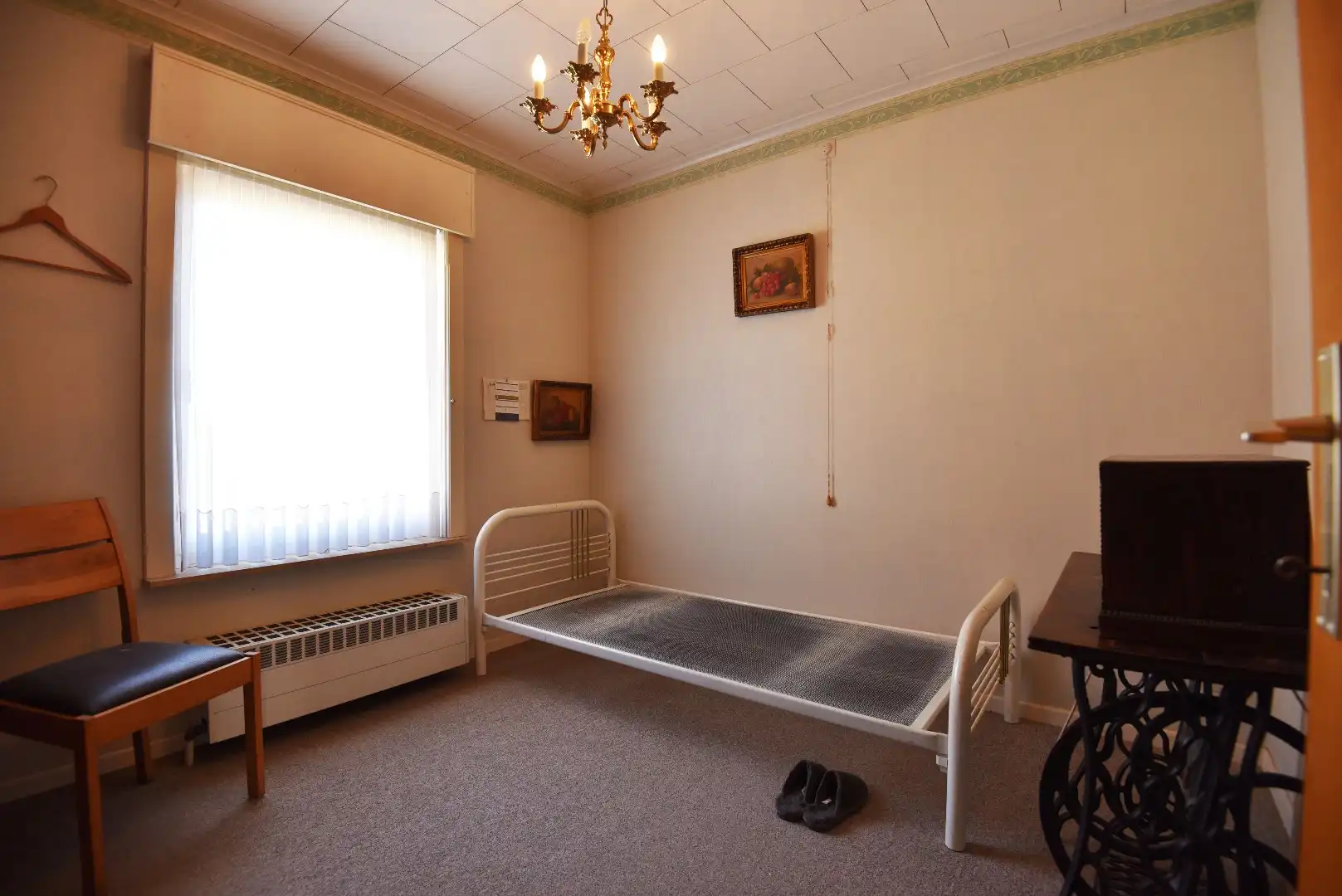 Grondig te renoveren woning  mooi gelegen te Adegem foto 10