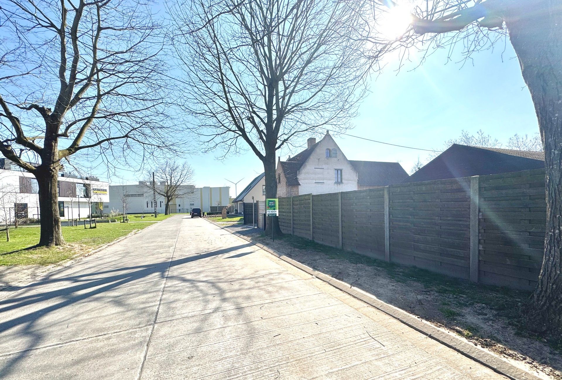 VRIJSTAANDE ENERGIEZUINIGE WONING MET GROTE GARAGE - 836 M² foto 31