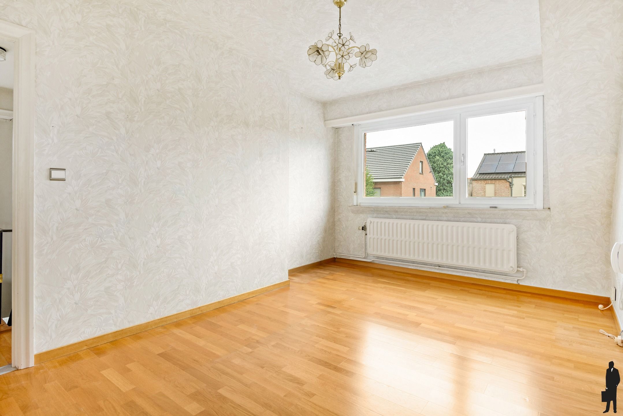 Te renoveren woning met 3 slpks op een TOP locatie in Hove  foto 16