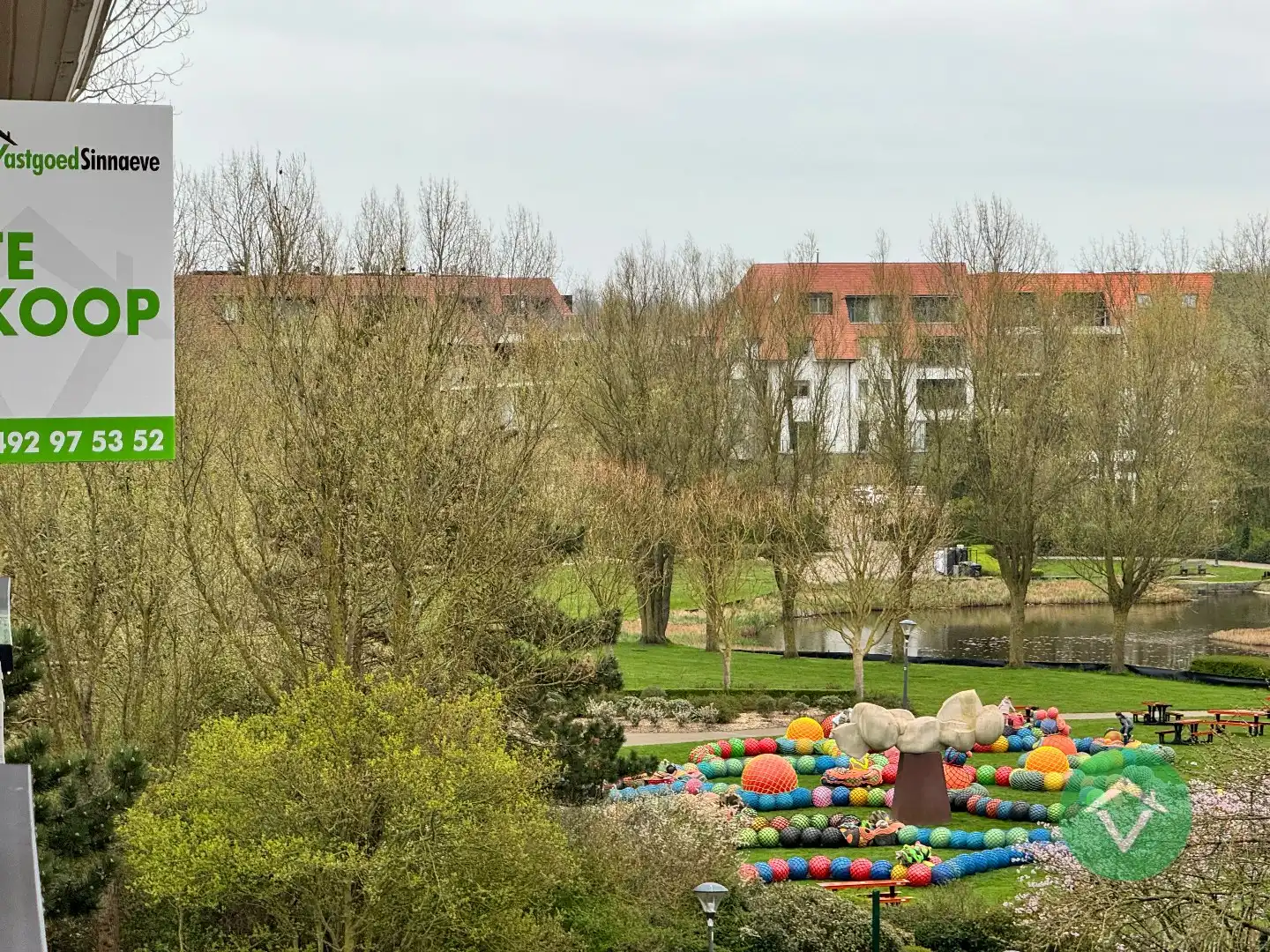 Bemeubelde studio met zicht op het Normandpark te Middelkerke foto 11