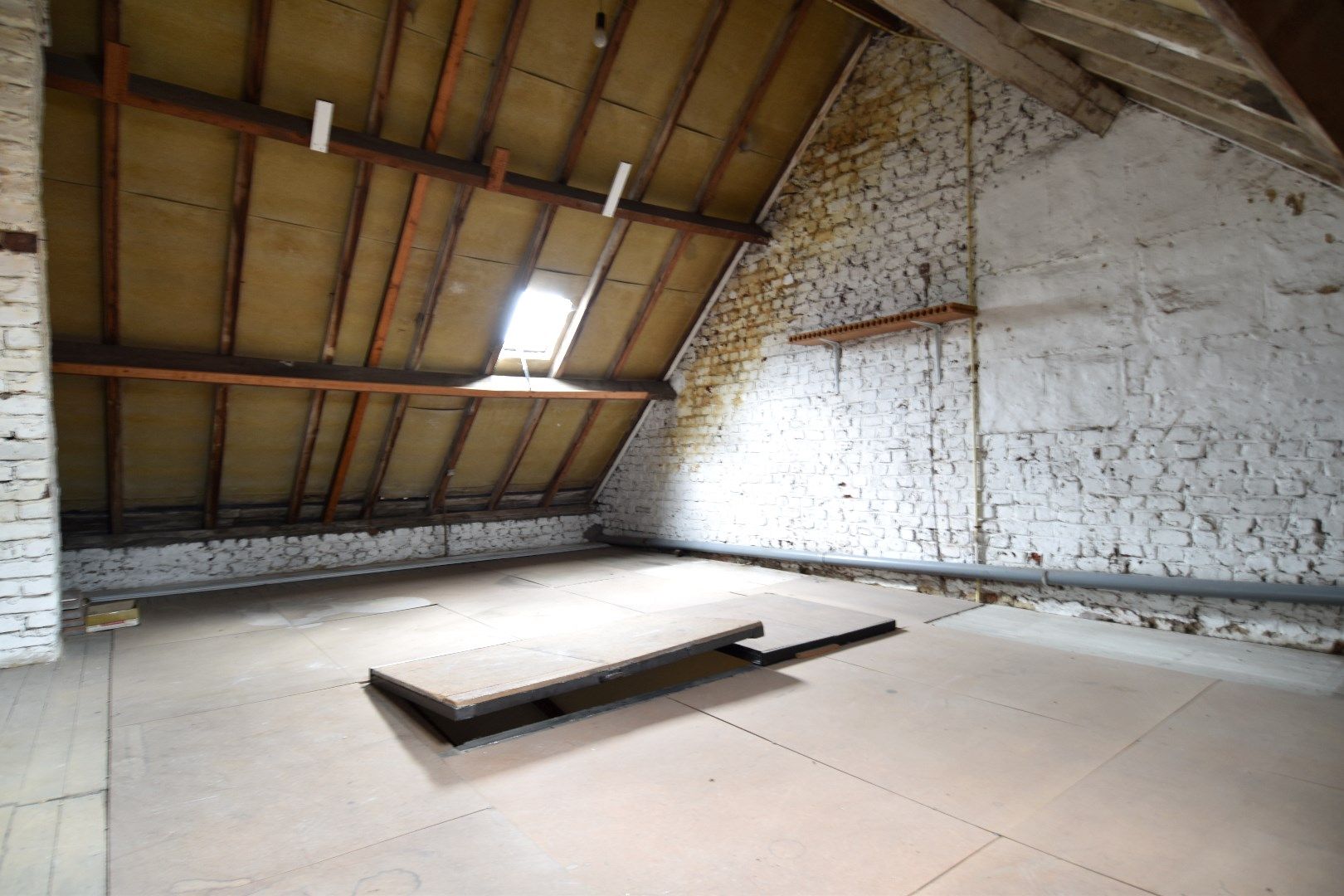 Rijwoning met 3 slaapkamers en tuin te koop in Menen foto 8