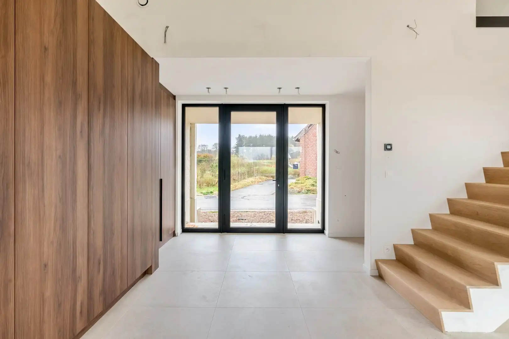 Exclusieve, volledig afgewerkte halfvrijstaande woning na transformatie van bestaande hoeve naar 2 BEN-woningen!  foto 5