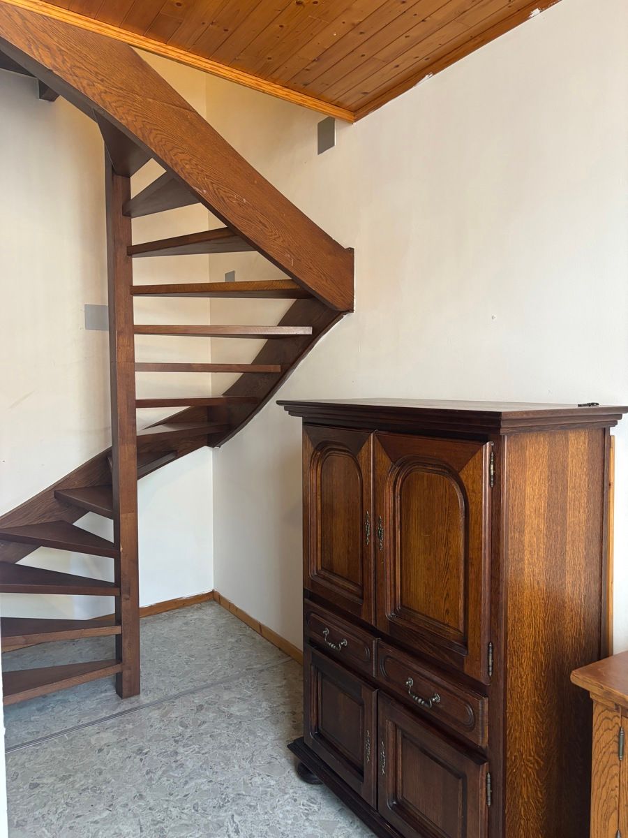 Ruim en lichtrijk dakappartement te huur in hartje Deinze foto 13