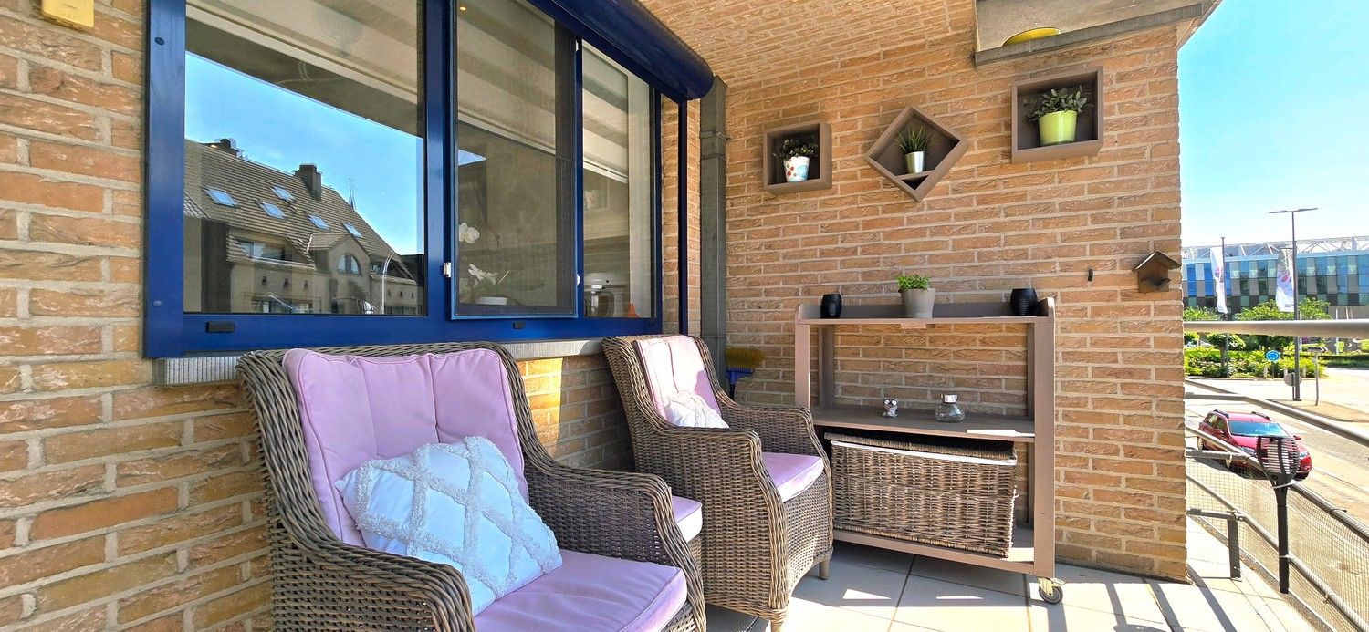 TE KOOP : instapklaar appartement op centrale ligging met 2 slaapkamers en 2 terrassen foto 22