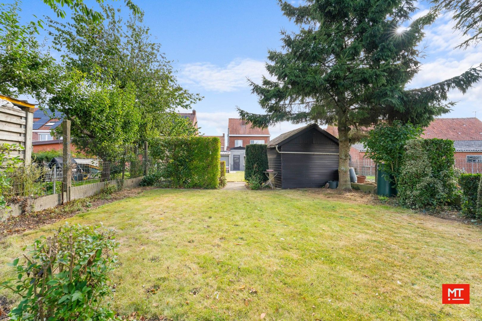 Te renoveren alleenstaande woning met 3 slaapkamers, Westgerichte tuin en garage in het centrum van Passendale foto 17