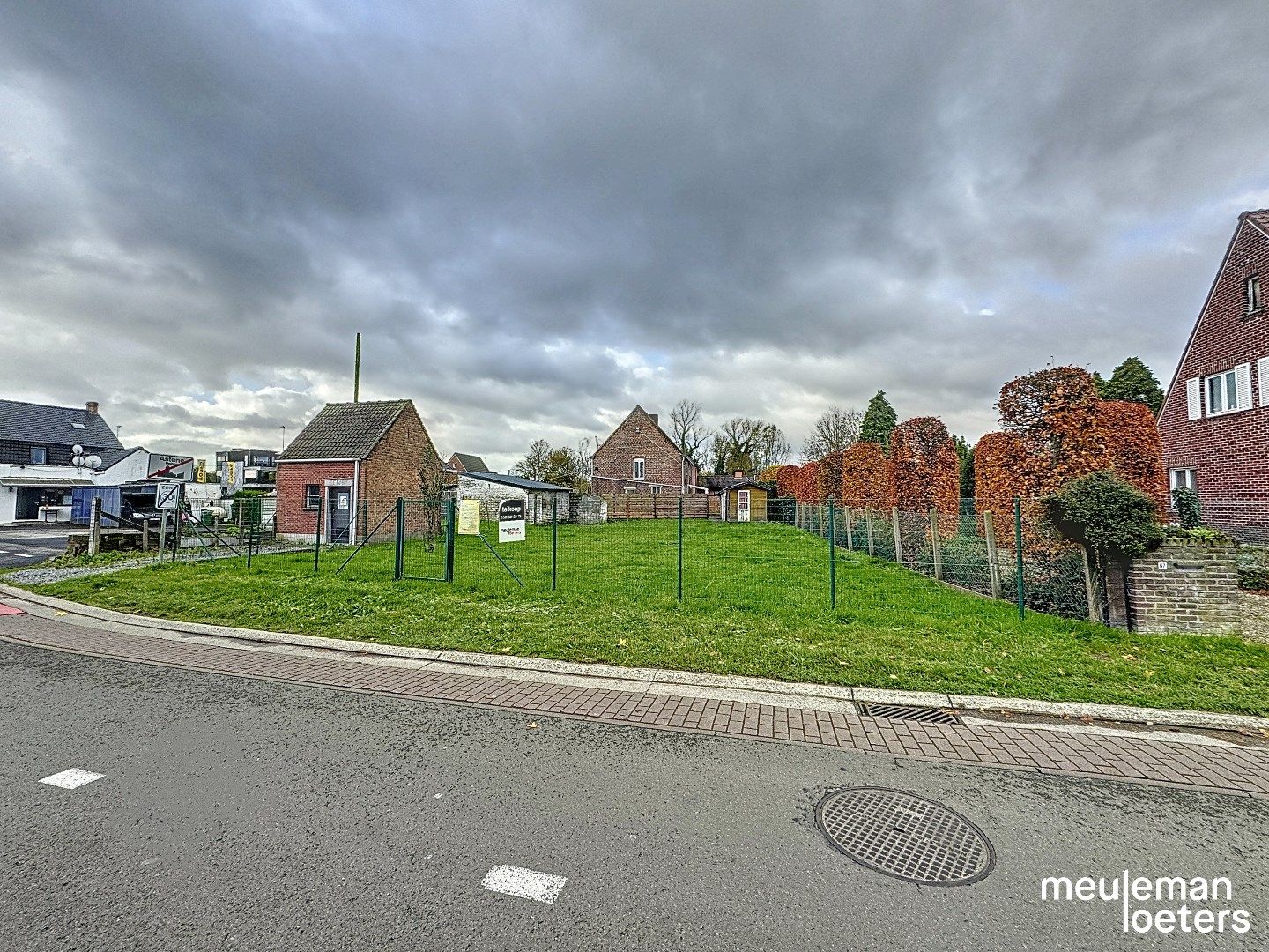 Te renoveren woning op ruim perceel foto 28