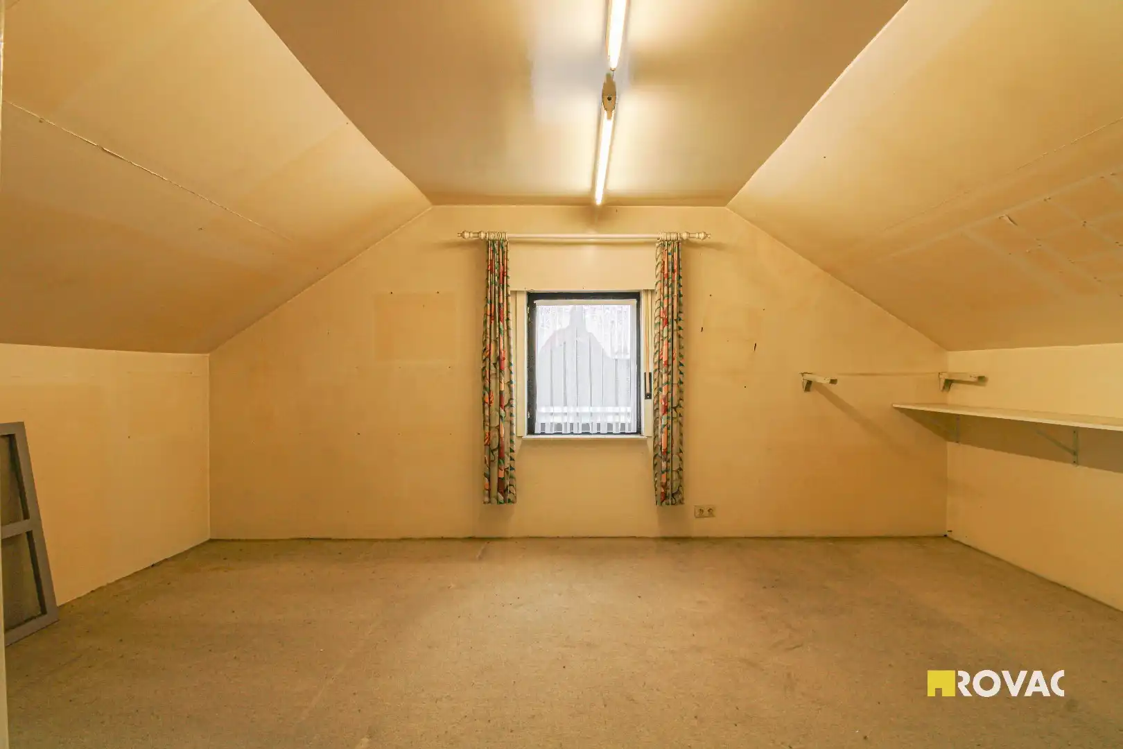 Alleenstaande bungalow op rustige hoekligging nabij provinciedomein ’t Veld te Ardooie! foto 15