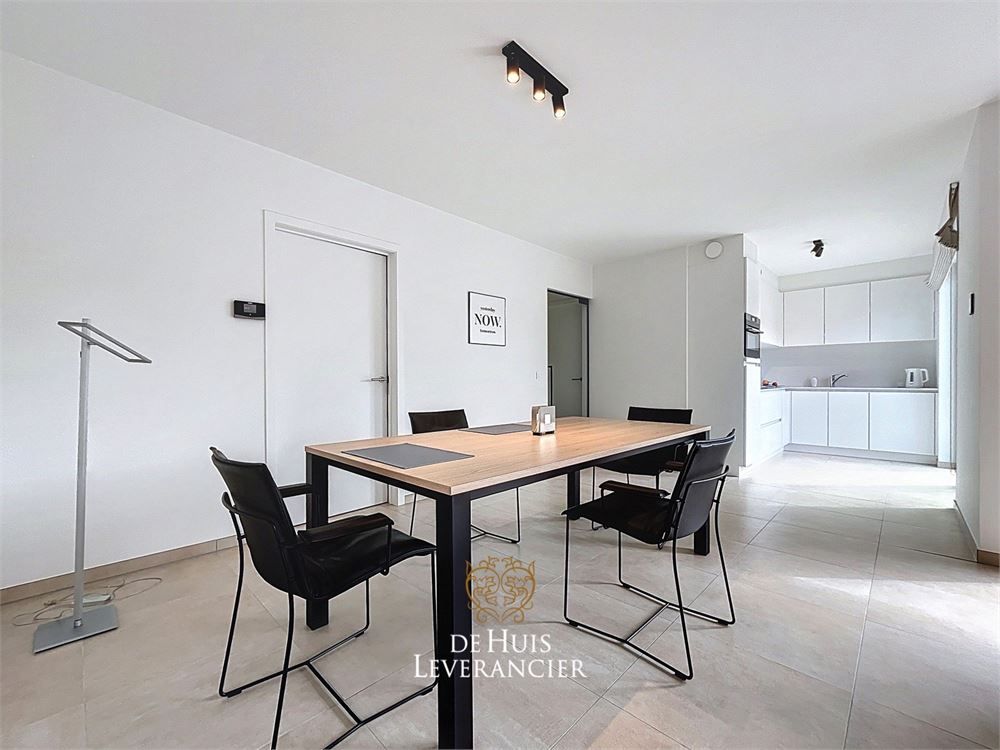 Discrete luxe & tijdloze elegantie : subliem nieuwbouwappartement met terras en gemeenschappelijk tuin te koop in Boechout foto 21