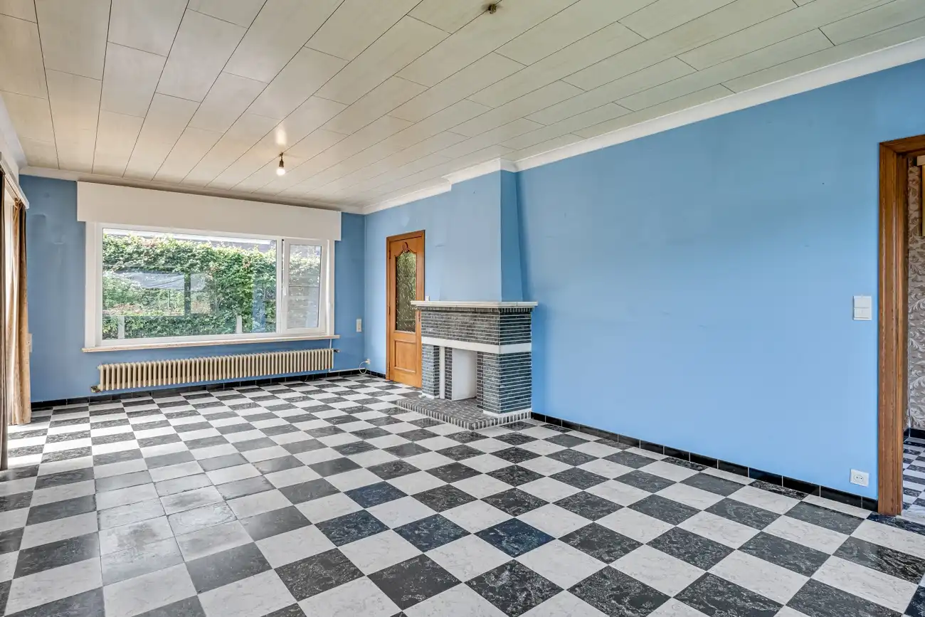IN OPTIE!! Volledig te renoveren open woning met ruime afzonderlijke garage en tuin op een toplocatie nabij Oude Bareel in Sint-Amandsberg/Oostakker! foto 6