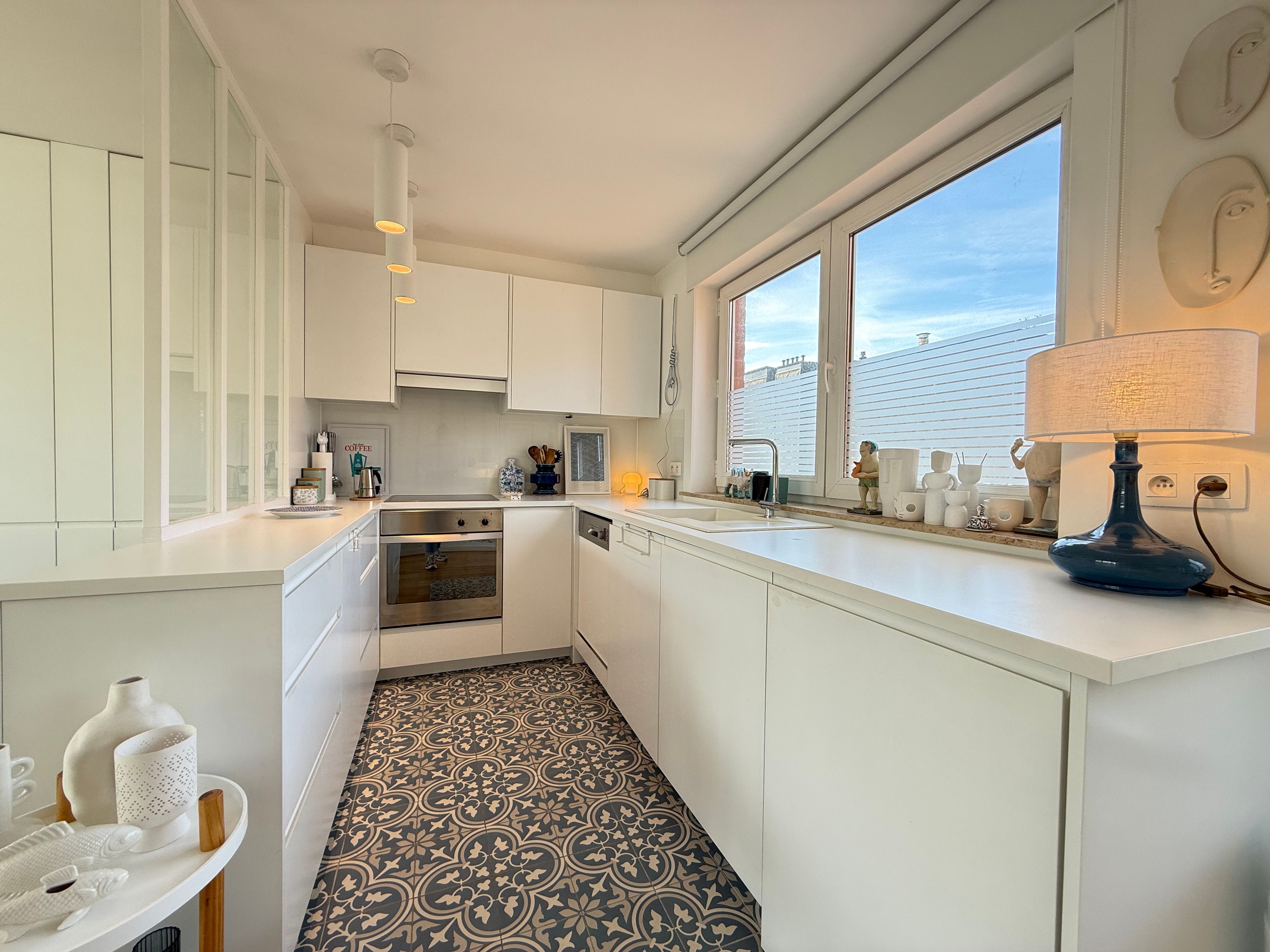 Subliem penthouse vlakbij zee met 2 riante zonneterrassen foto 5