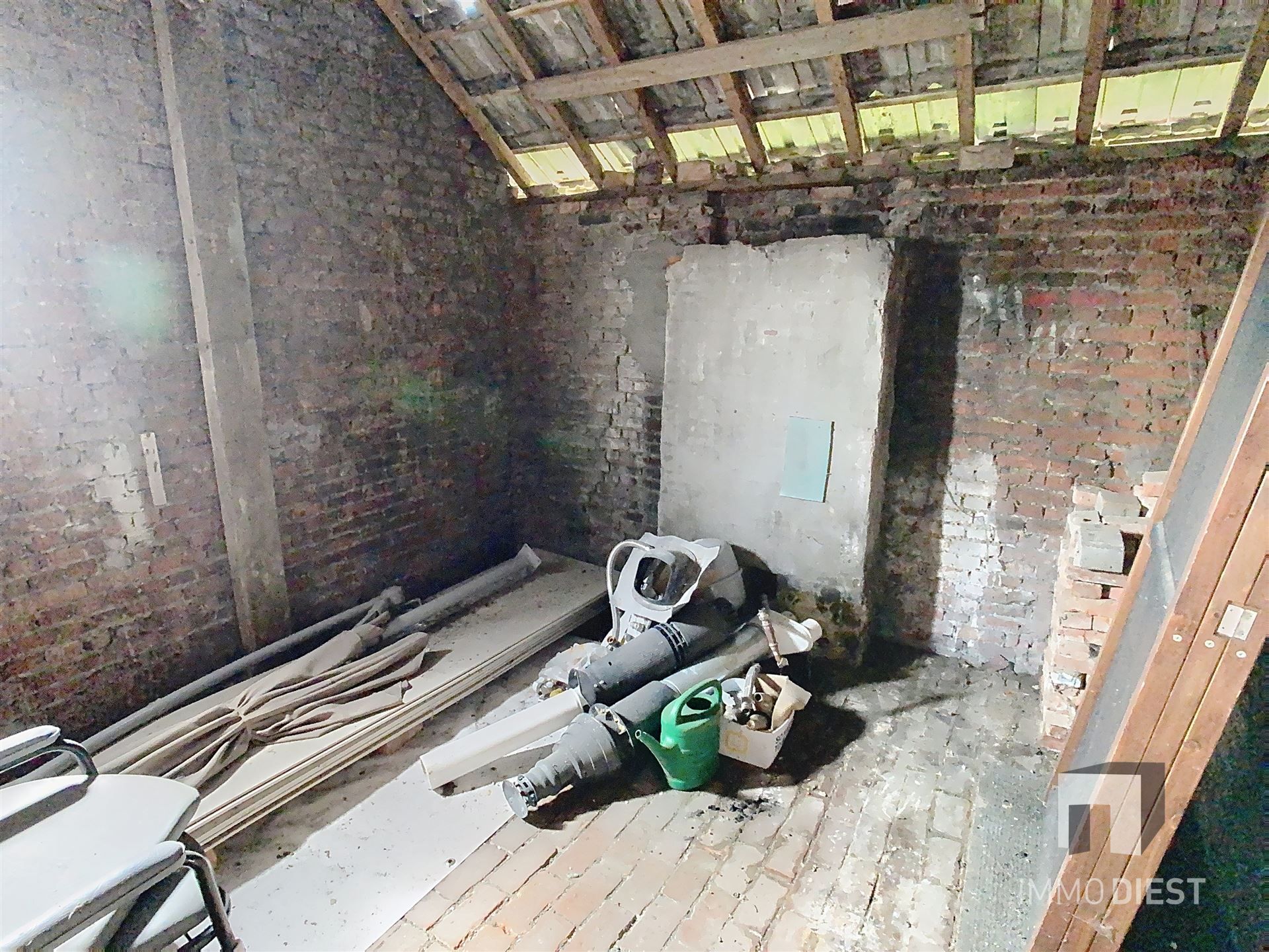 2 te renoveren woningen foto 22