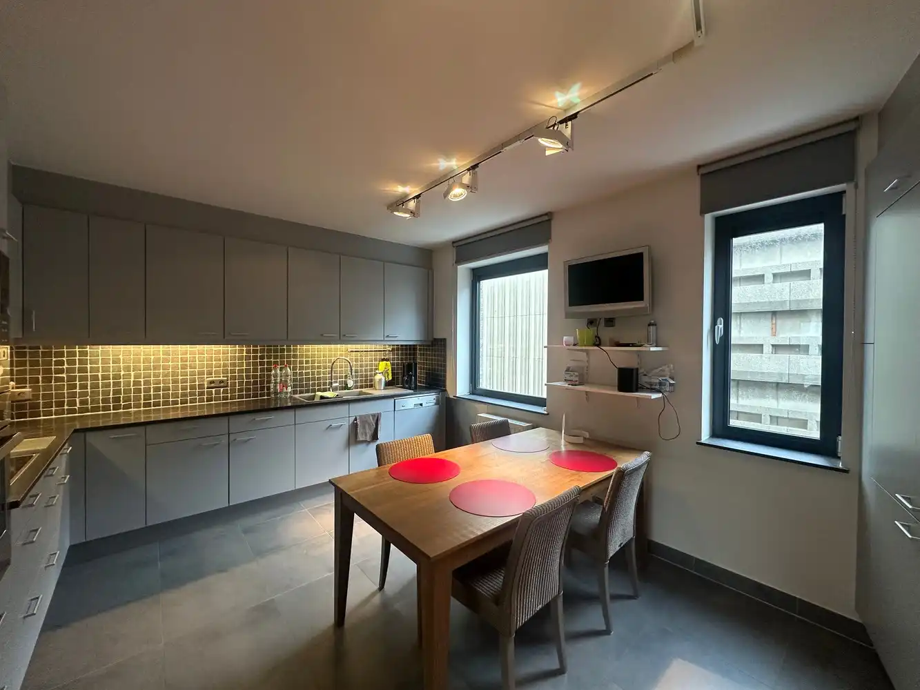 Appartement te huur foto 7