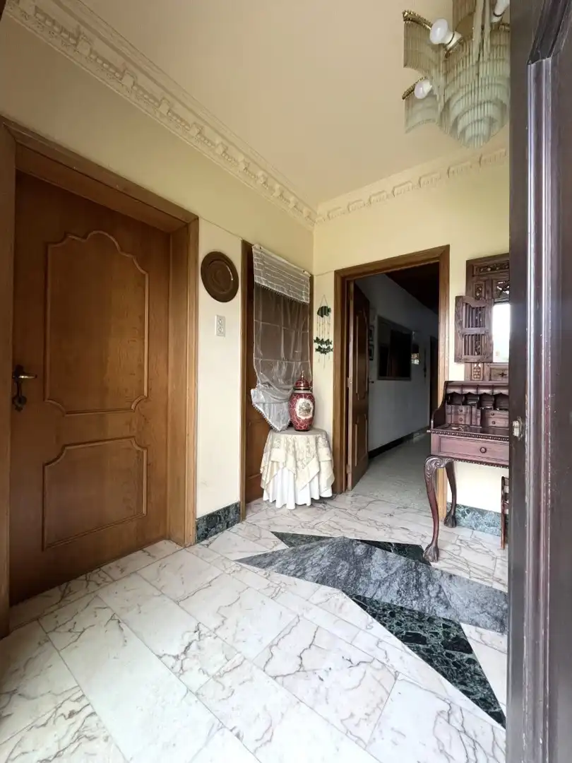 Roeselare – Unieke karakterwoning met ruime tuin foto 3