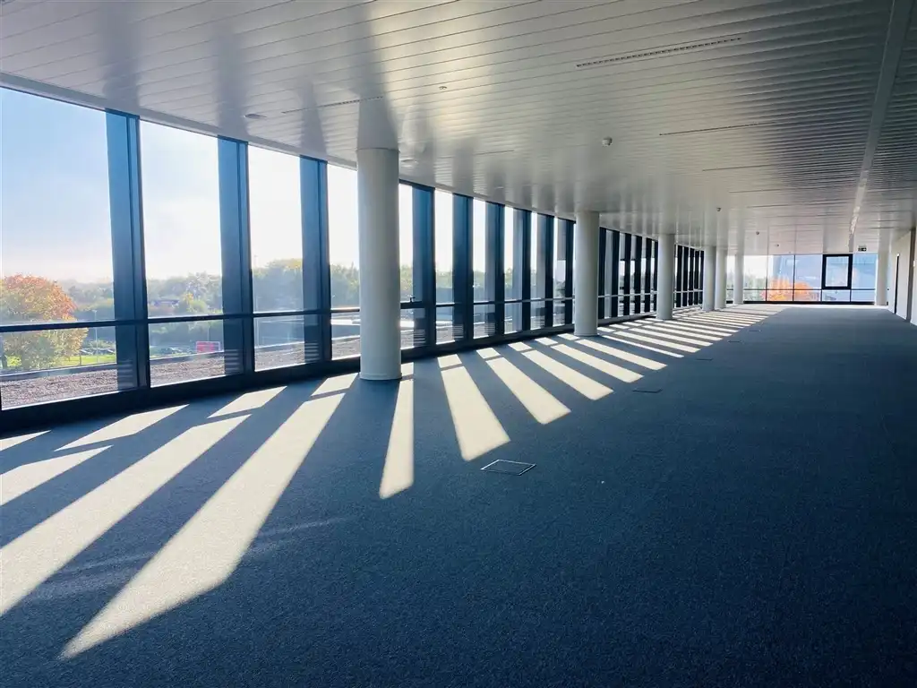 Stijlvolle nieuwbouwkantoren foto 6