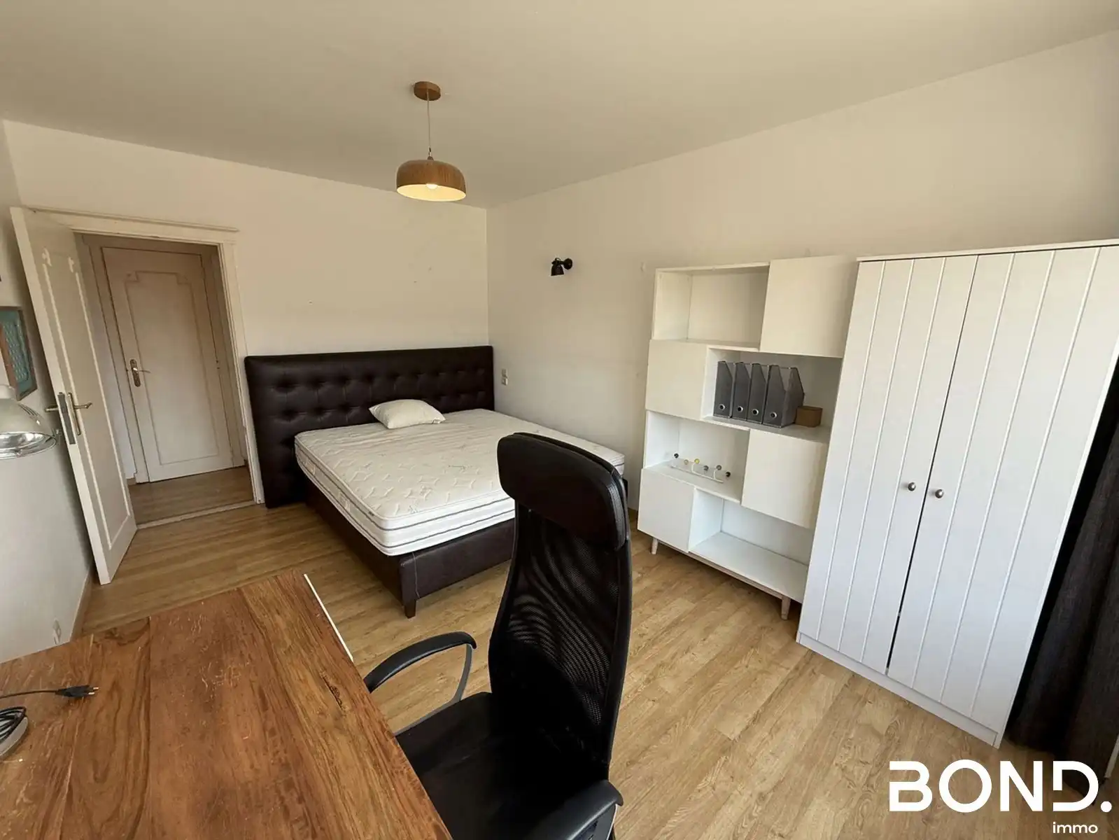 Instapklaar 3-slaapkamerappartment met parking in Leuven foto 11