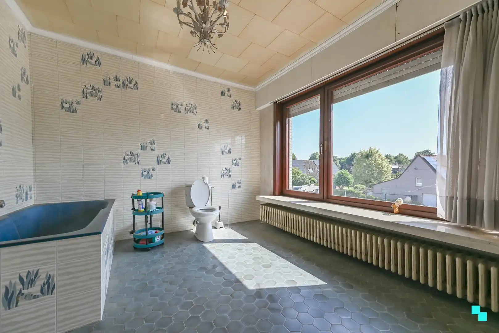 Karaktervolle woning met riante woonoppervlakte (267 m²) en tuin in Emelgem foto 22