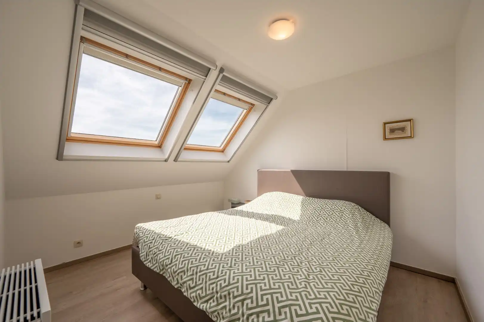 Instapklaar appartement met garage op centrale ligging te Bredene. foto 9