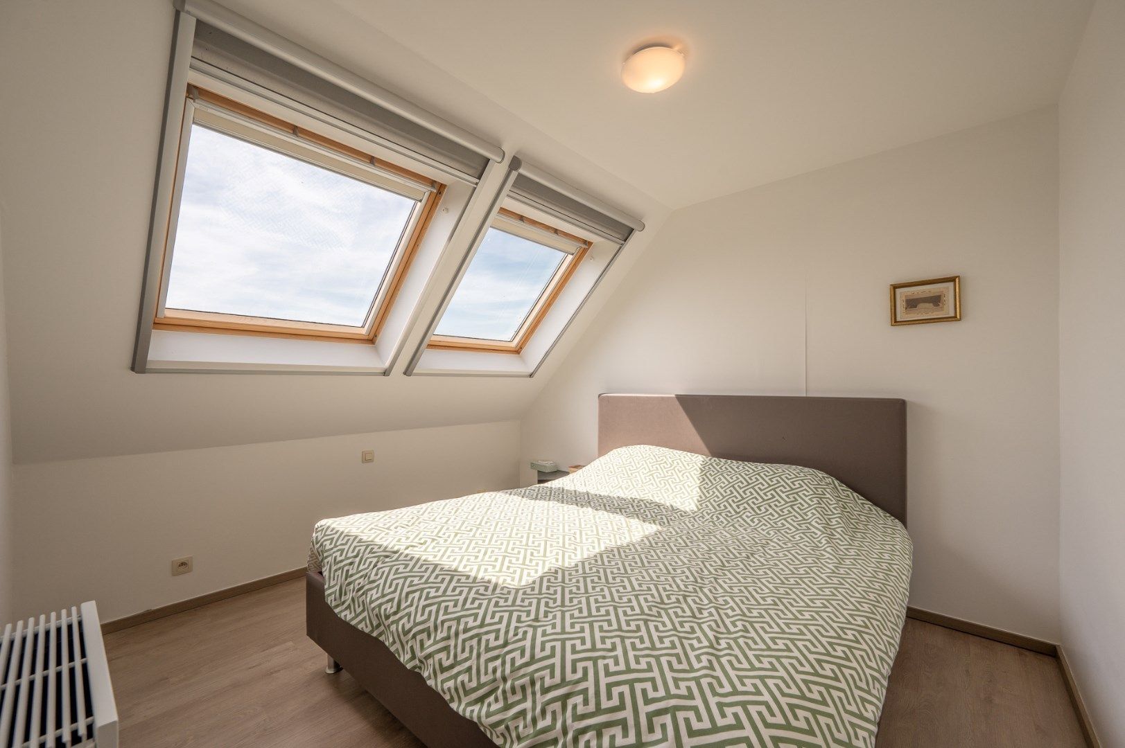 Instapklaar appartement met garage op centrale ligging te Bredene. foto 9