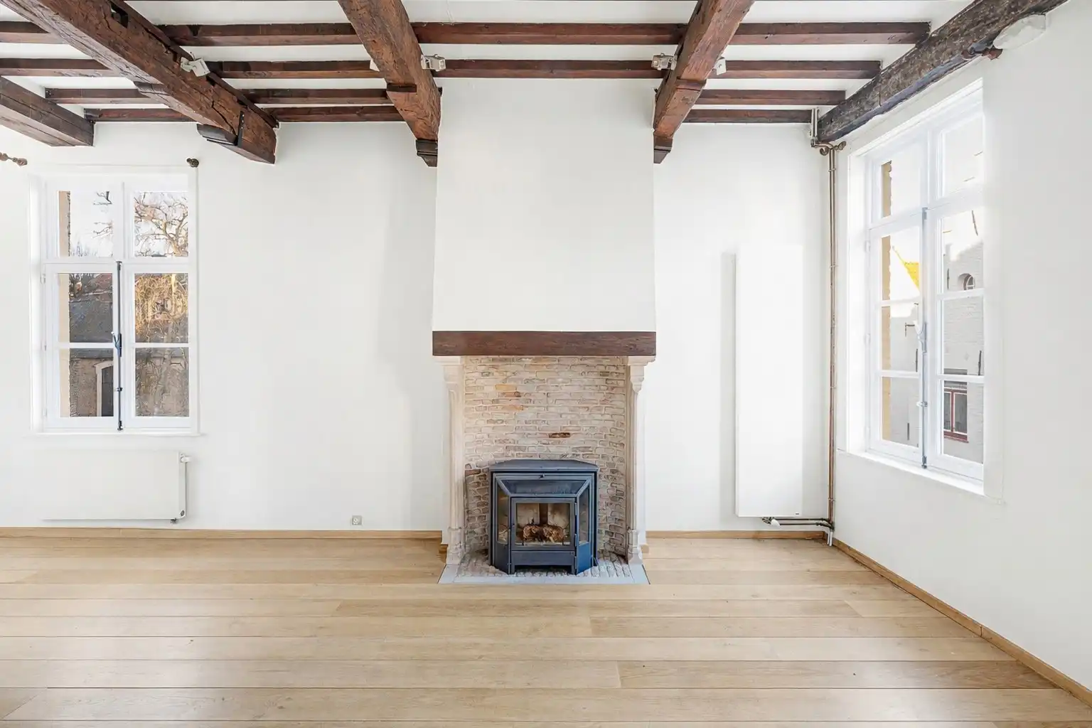 Charmante woning aan het Sint-Annaplein te Brugge foto 7