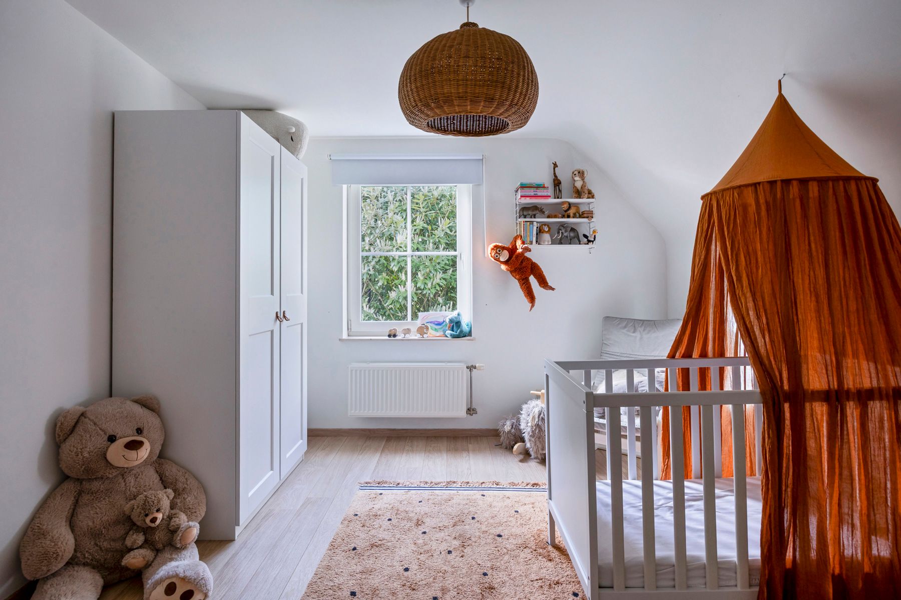 Prachtige villa met mooie tuin en 5 slaapkamers foto 22