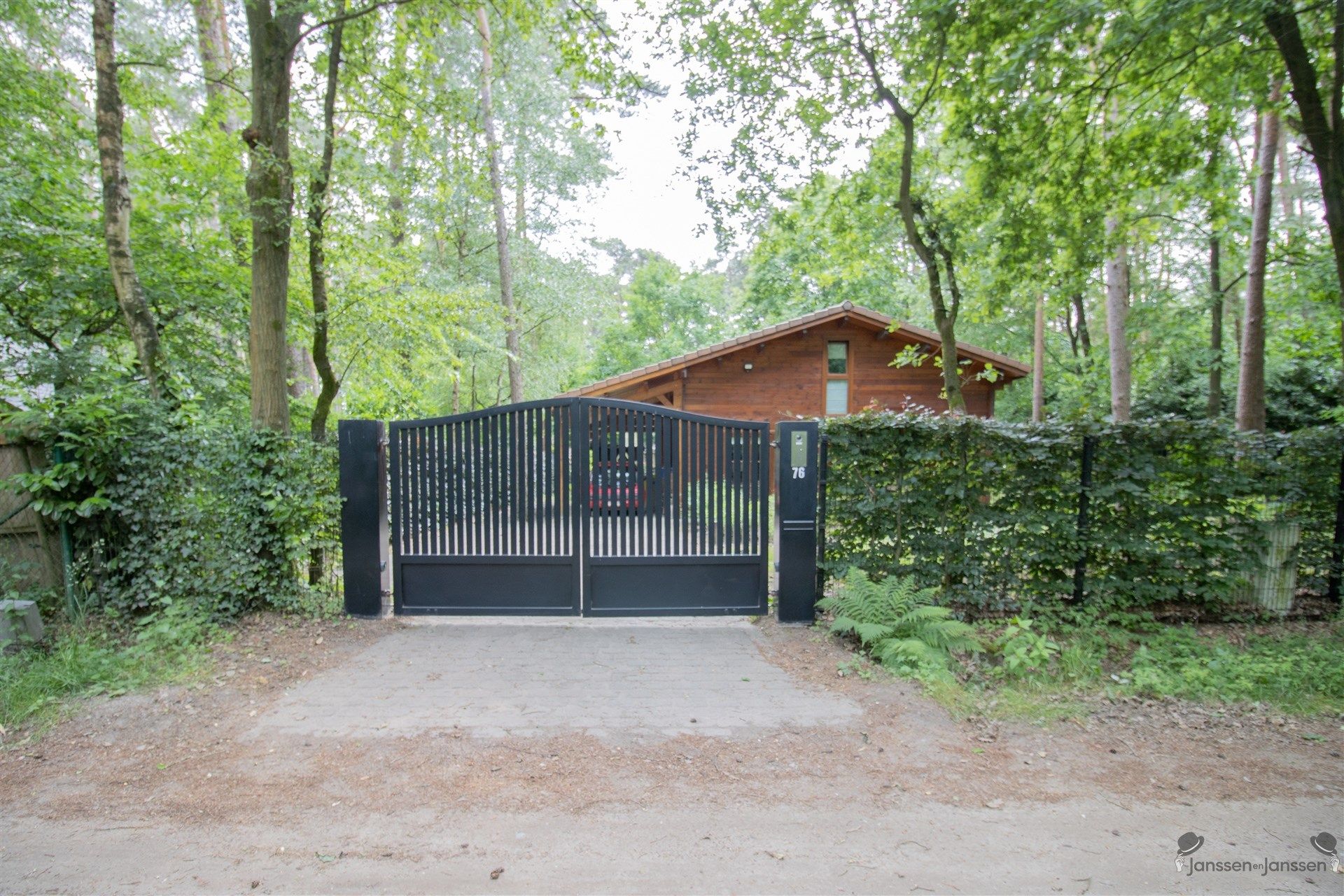 Chalet met 2 slaapkamers op 1.150 m² foto 14