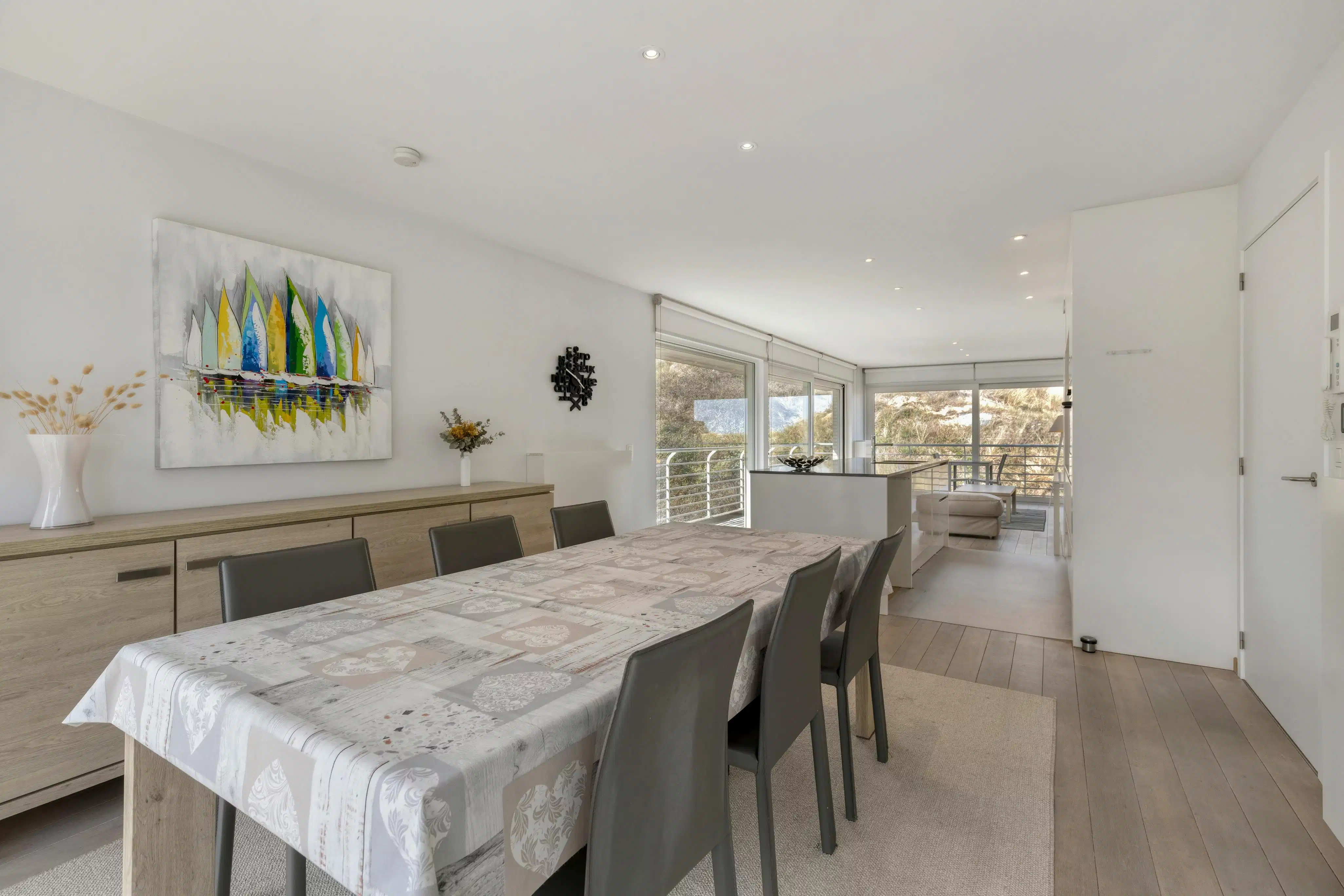 Uniek appartement met vier slaapkamers te koop in Koksijde! foto 6