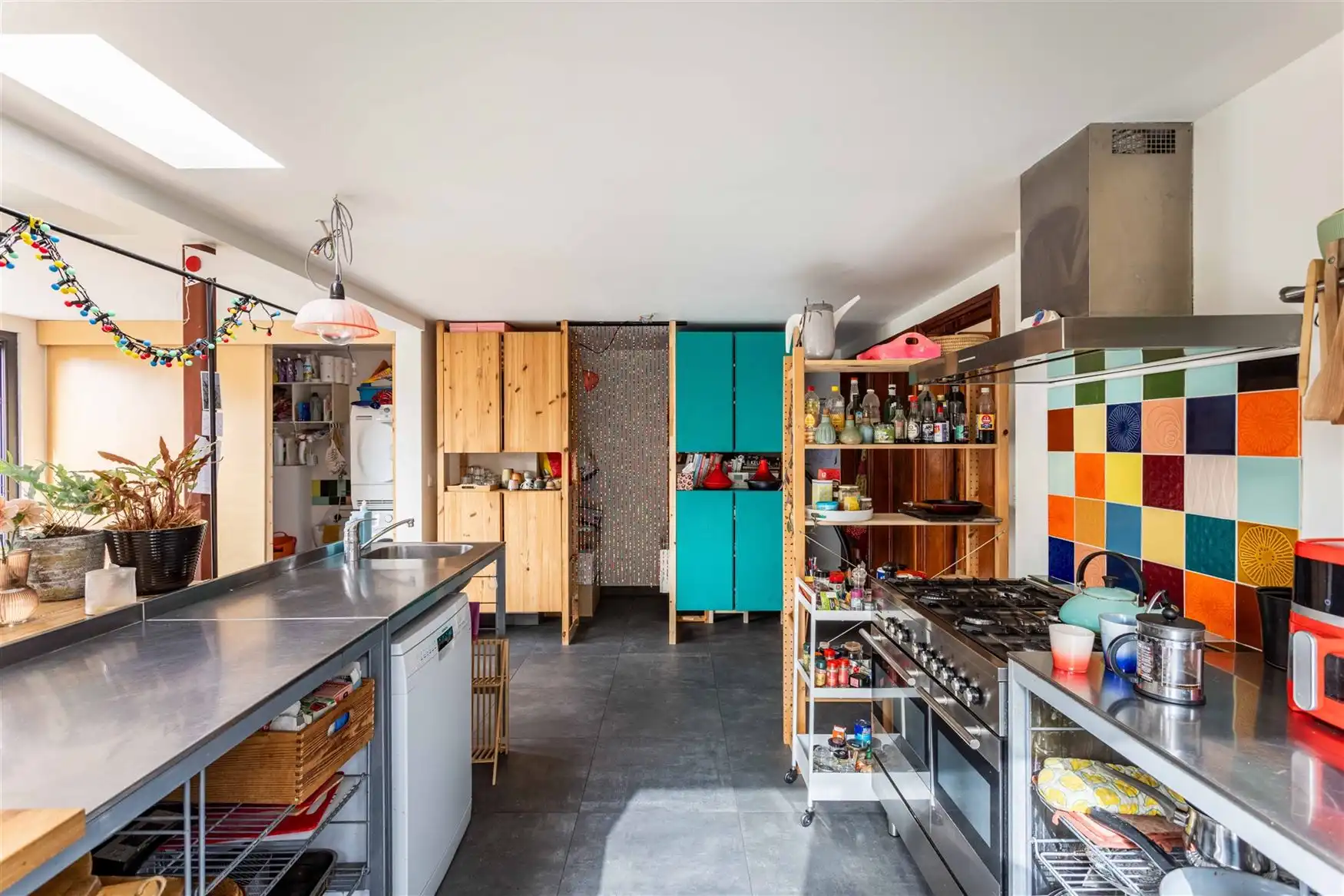 Een huis met karakter. Een tuin met sfeer foto 9