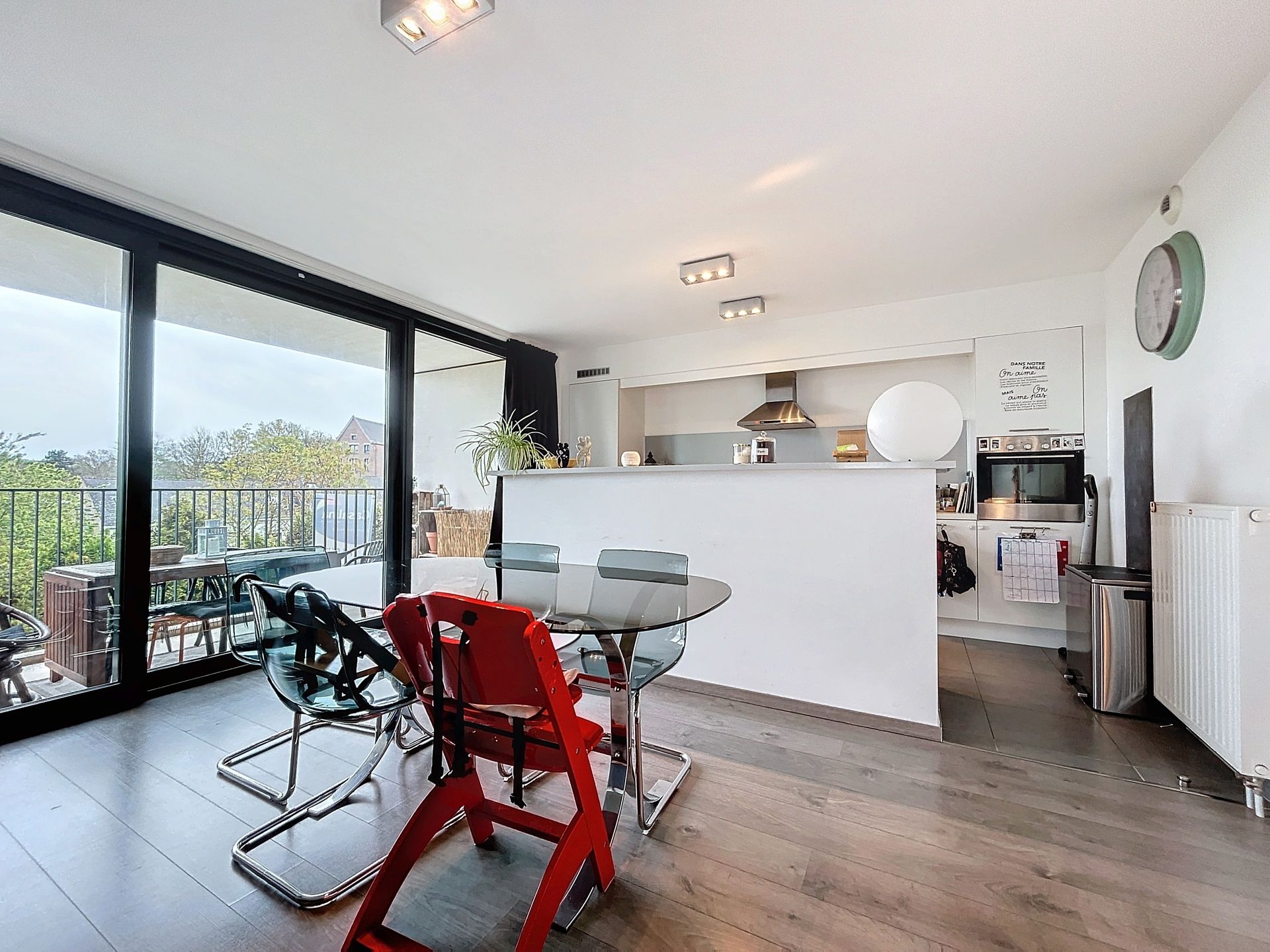 Appartement van 95m² - 2slpk - bezoeken enkel per mail foto 4