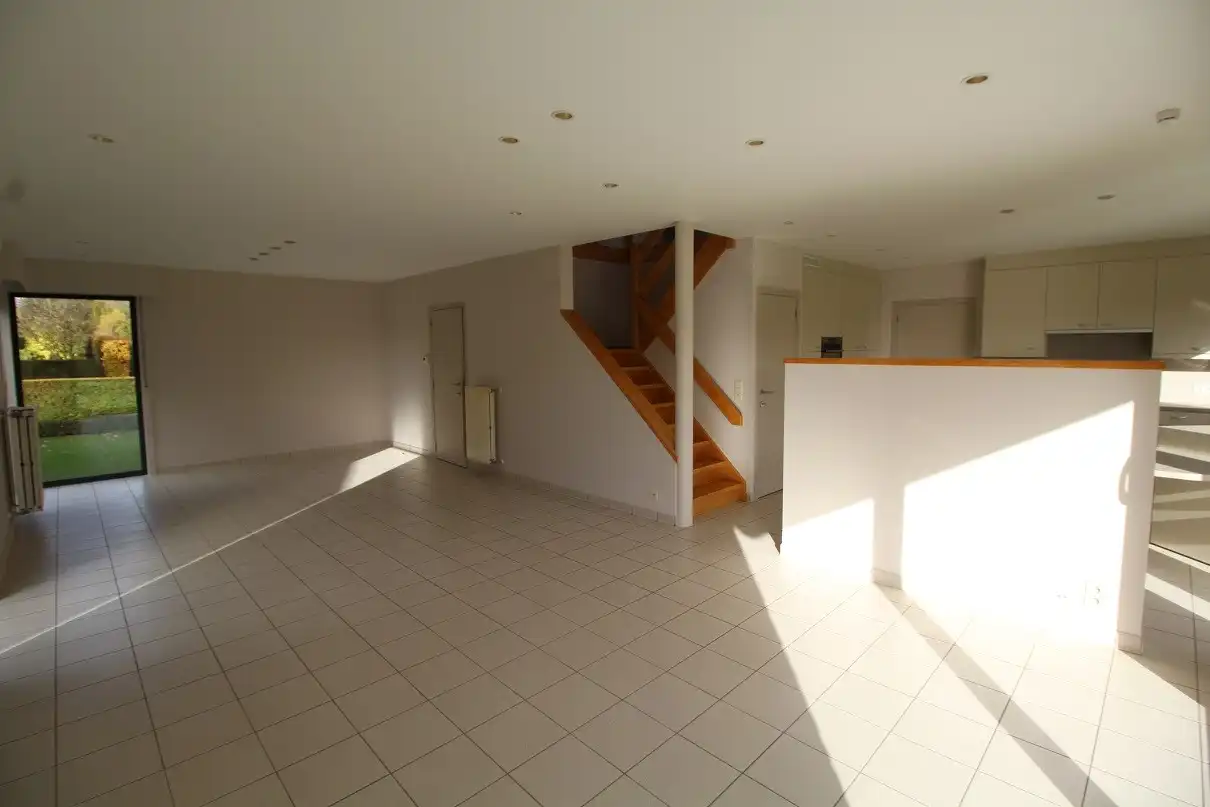 Zeer ruime villa met 3 slaapkamers te huur! foto 5