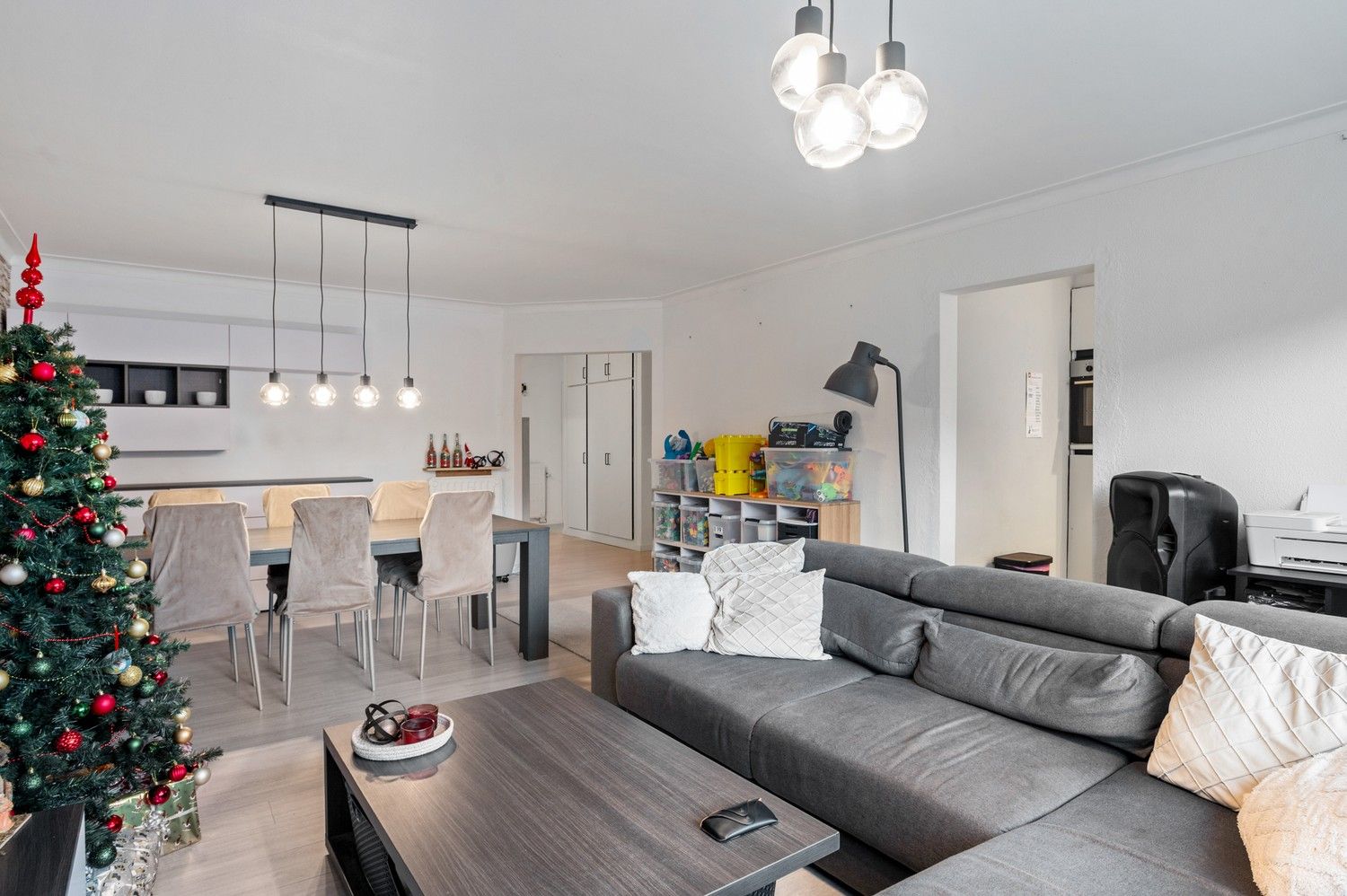 Ruim appartement met 3 slaapkamers en terras in Deurne! foto 7