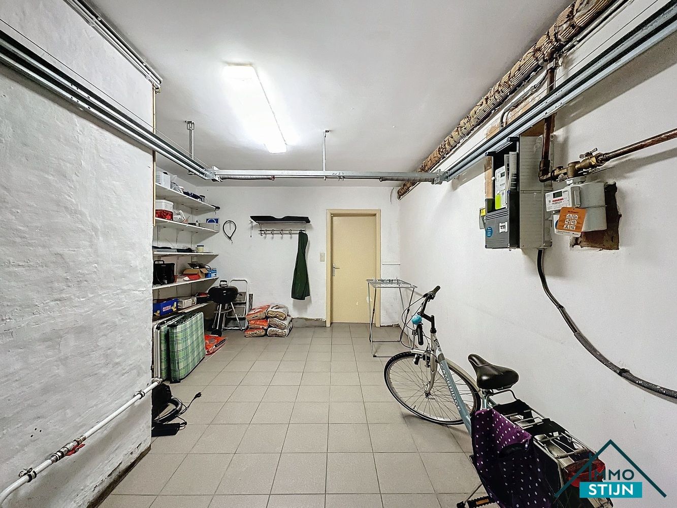 Ruime eengezinswoning met garage foto 15