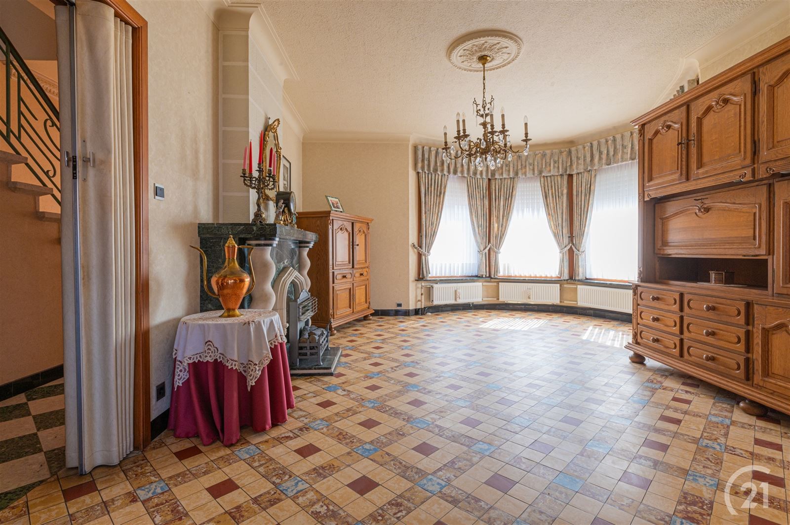 3 gevelwoning met loods (248m2) en garage foto 6