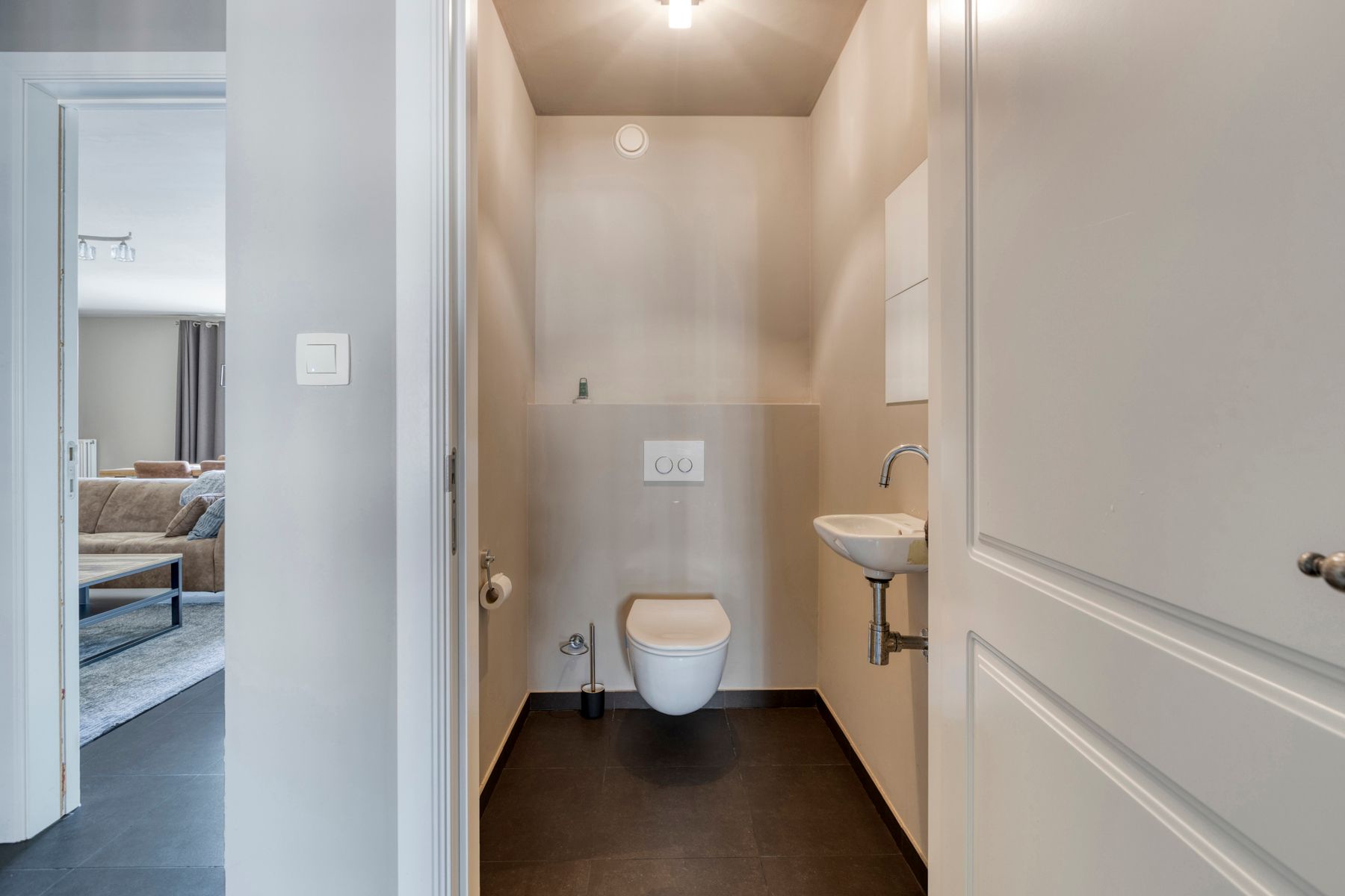 Ruim appartement met 40m² zonnig terras in Dessel foto 13
