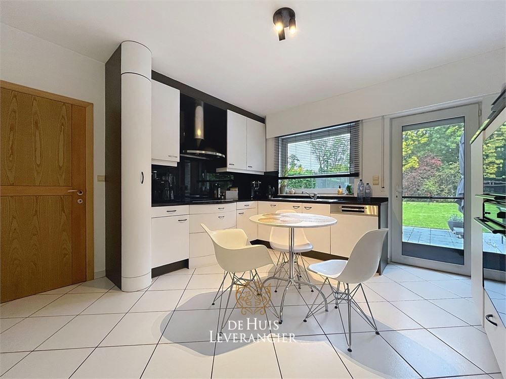 Lichtrijke villa met weids uitzicht in Duffel foto 11