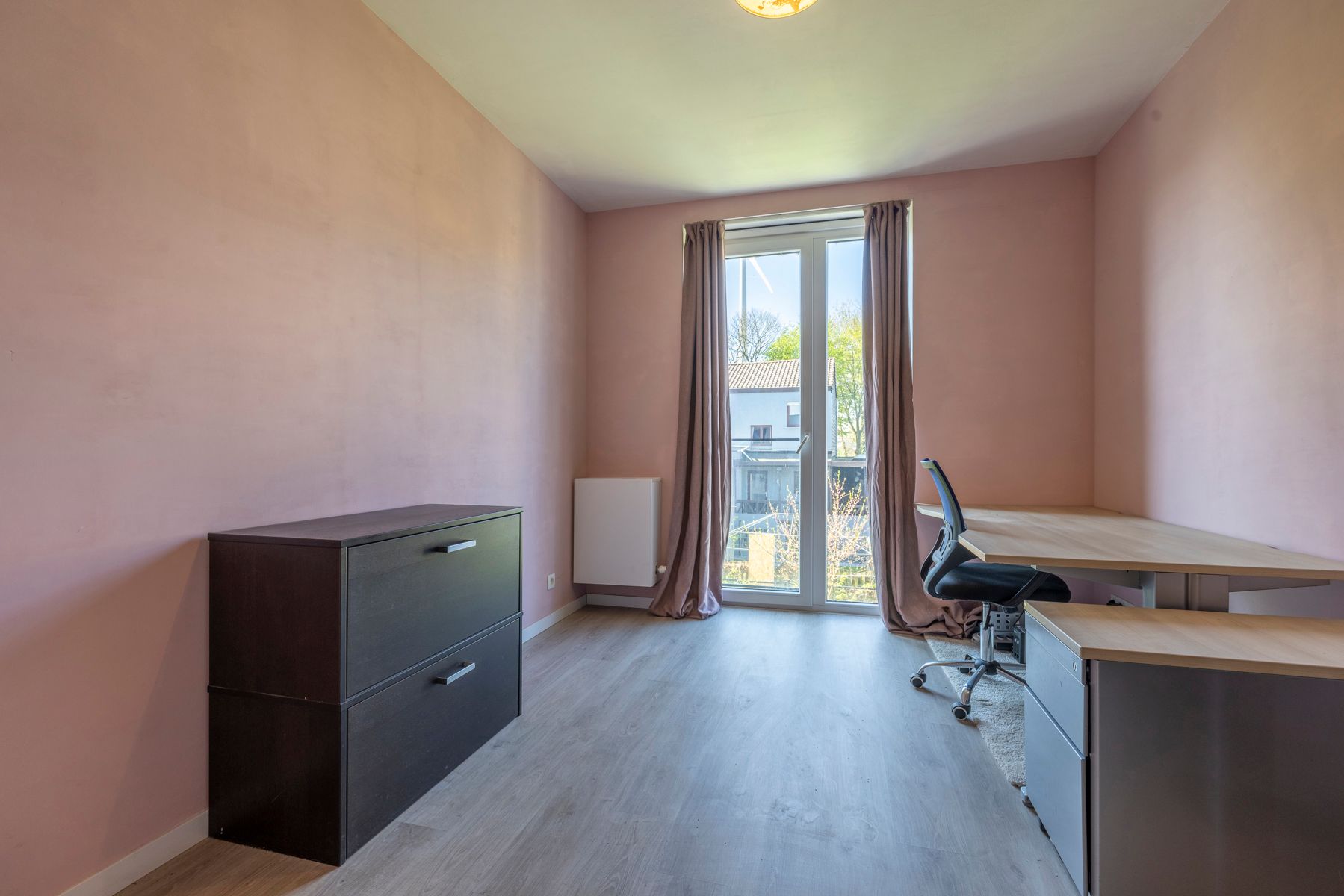 Heel recente woning met 3 slaapkamers en tuin foto 14