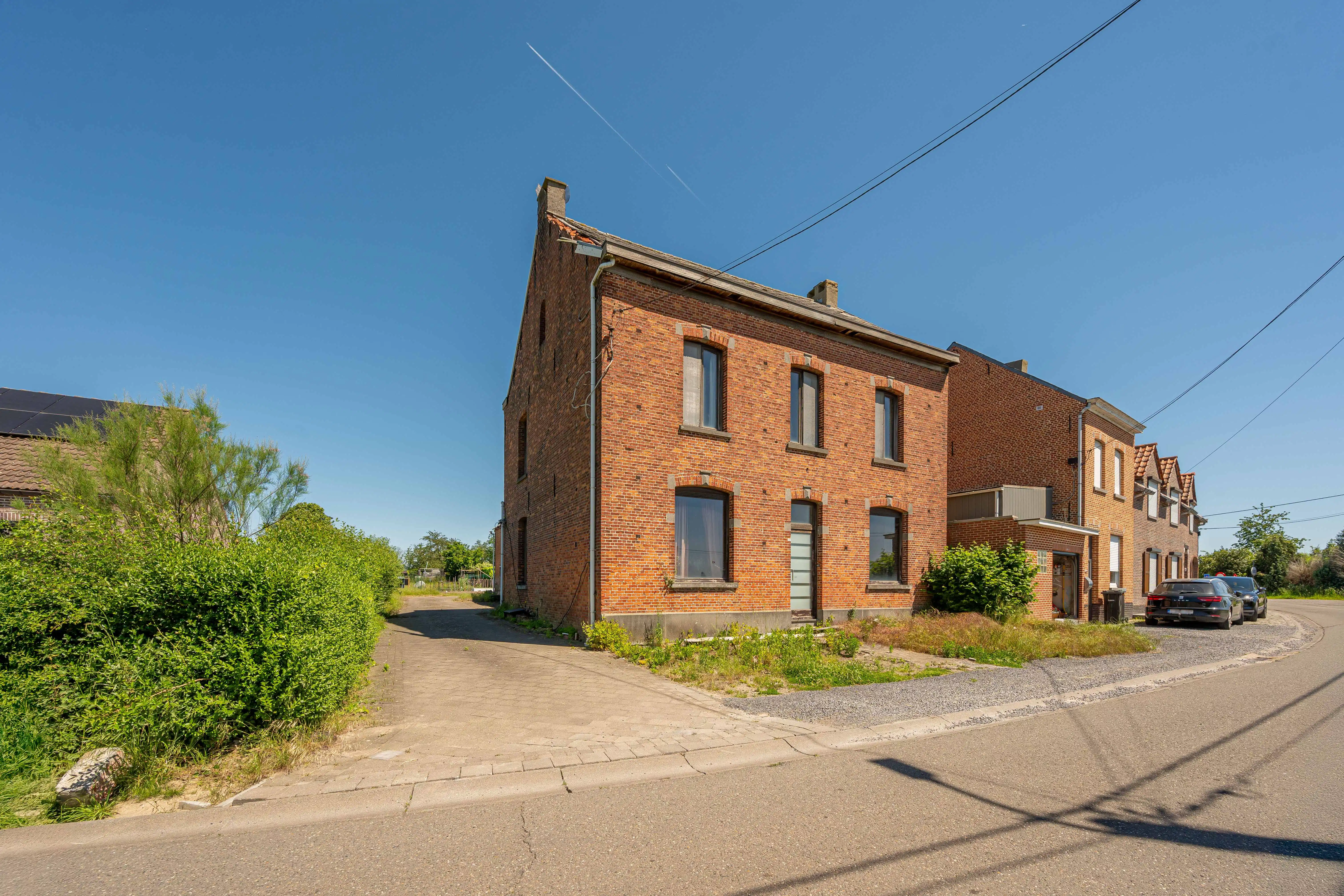 Te renoveren halfopen bebouwing op A-locatie foto 2