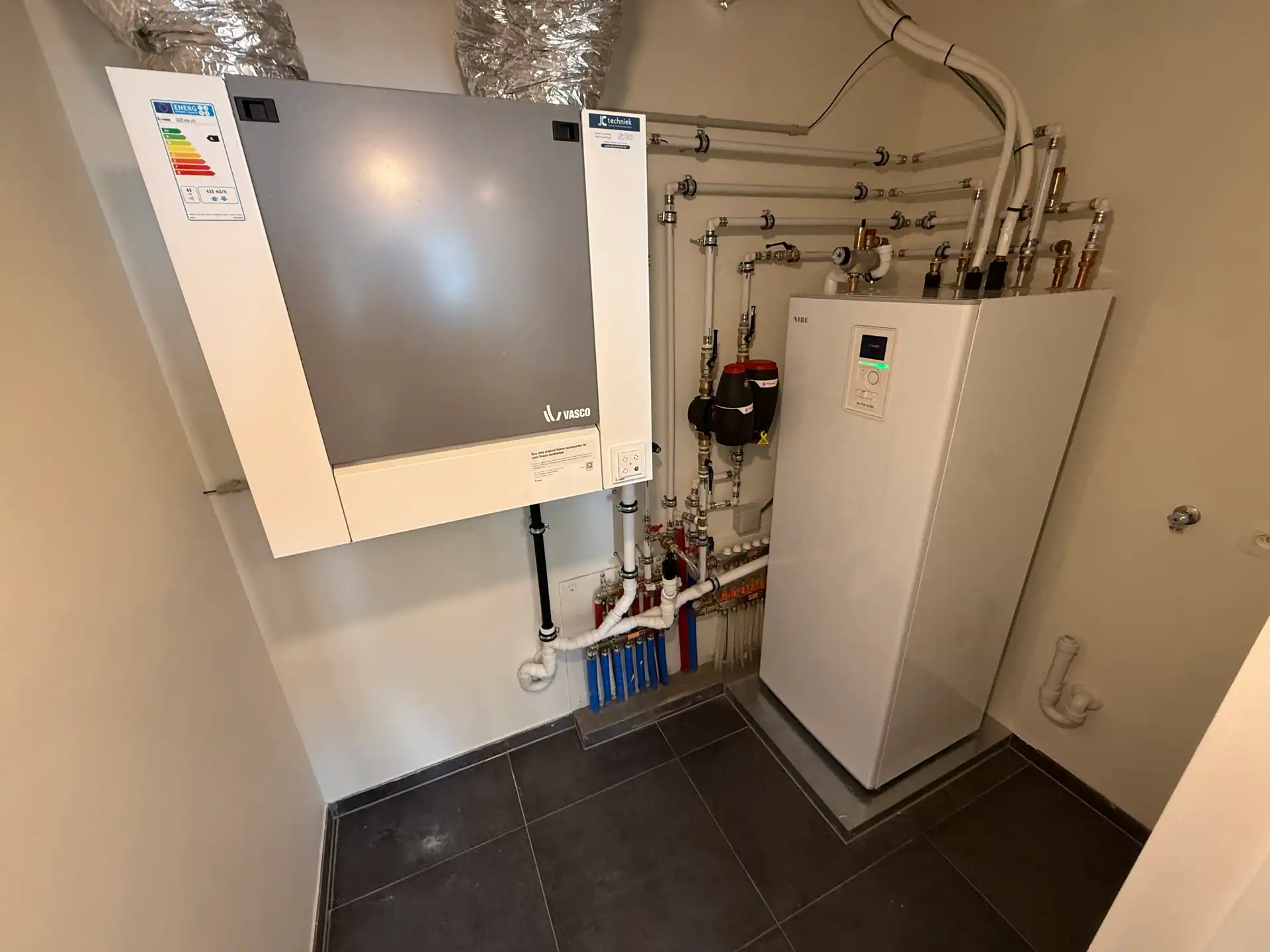 Nieuwbouwwoning met 3 slaapkamers, tuin en carport foto 14