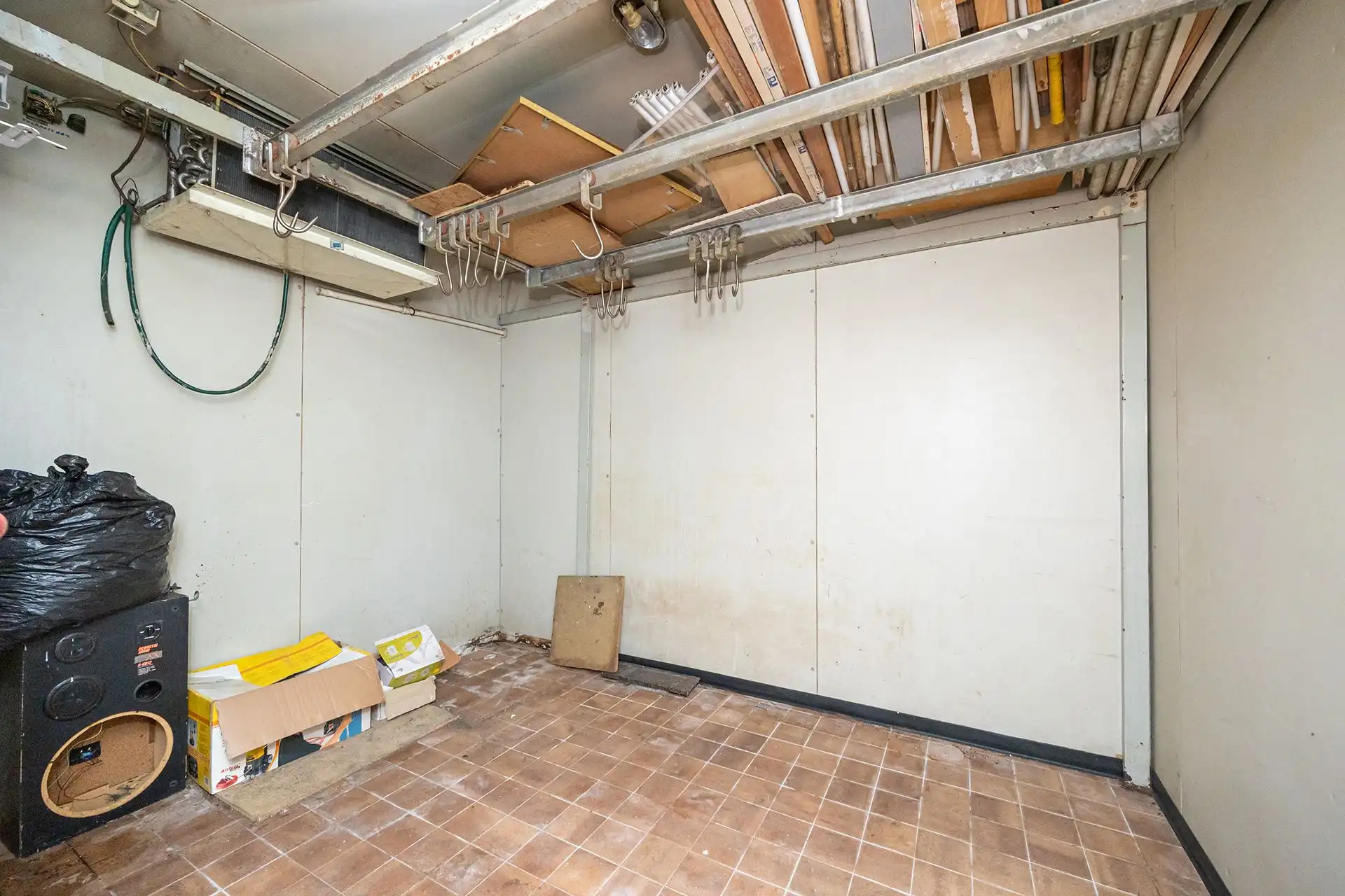 Te renoveren polyvalente ruimte in de bruisende Kievitwijk foto 10