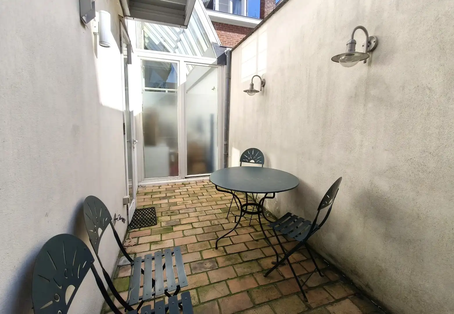 Gebouw met 3 vakantiestudio's foto 4