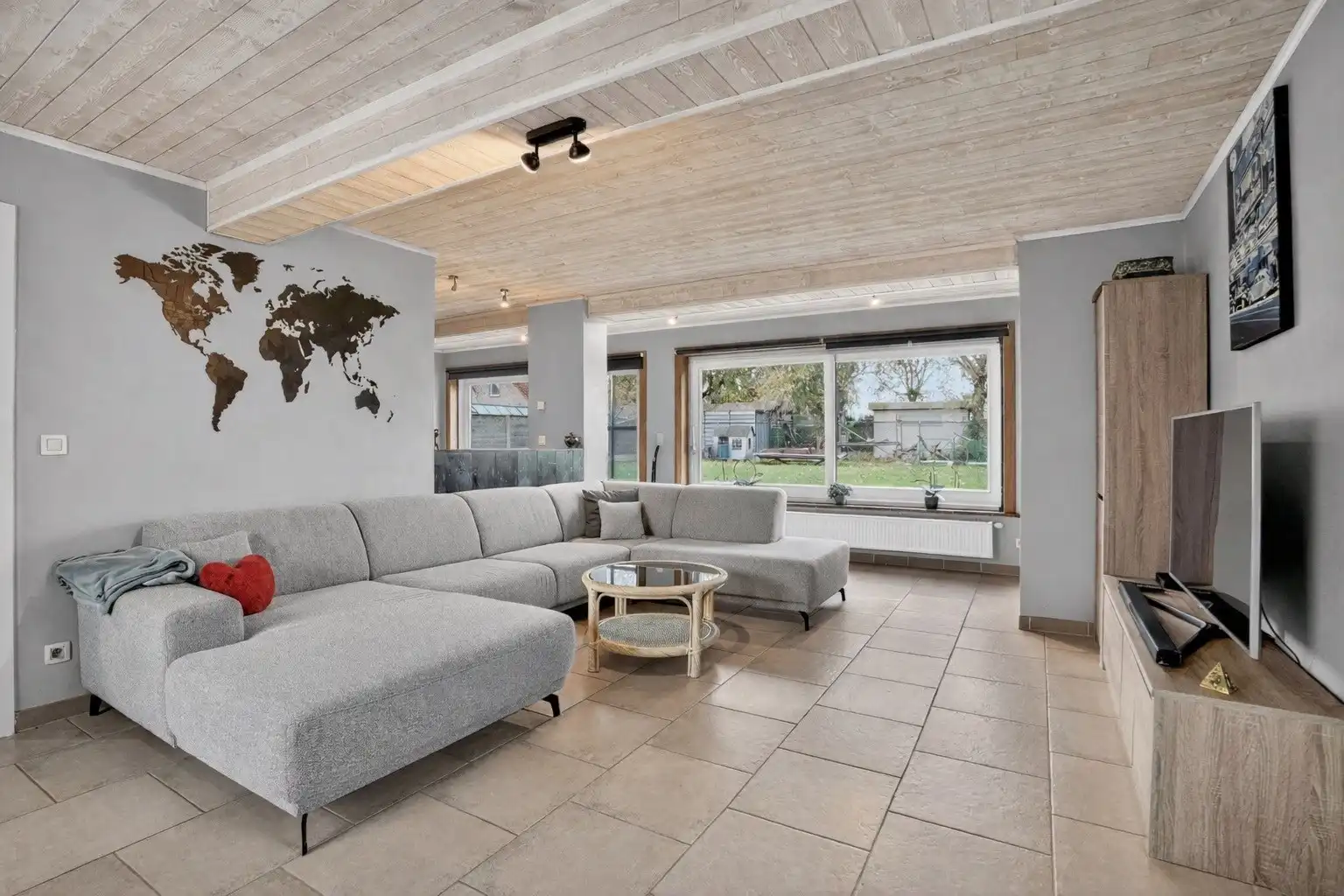 Instapklare woning op ruim perceel (880 m²) met prachtig landelijk uitzicht in Merkem foto 10