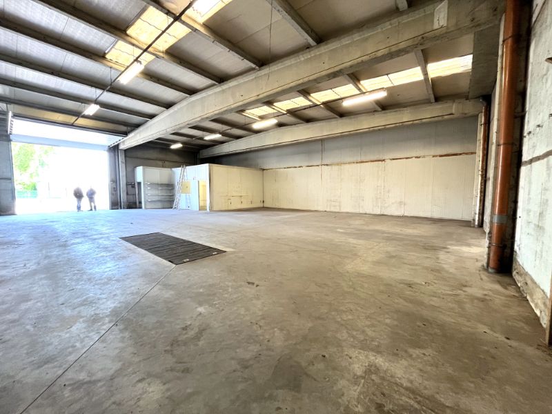 Te huur: Loods - 270 m² - opslag foto 2