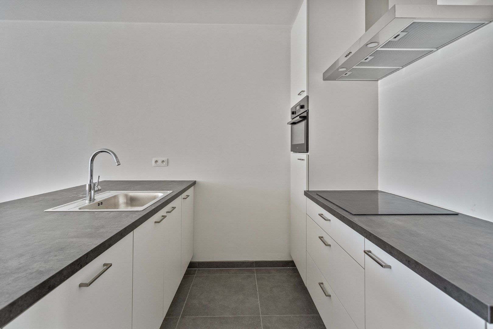 Recent appartement met 1 slpk en gezellig tuintje op wandelafstand van het centrum !  foto 8