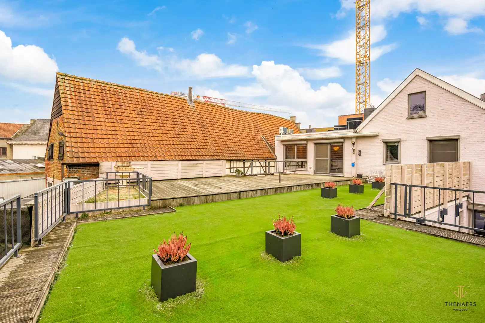 Luxueus wonen in het hart van Sint-Truiden – een unieke kans! foto 2