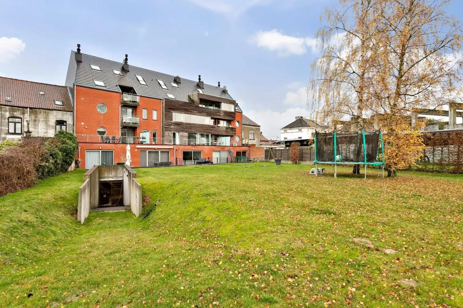 Recent lichtrijk 2slpk-appartement met terras, garagebox en kelder foto 16
