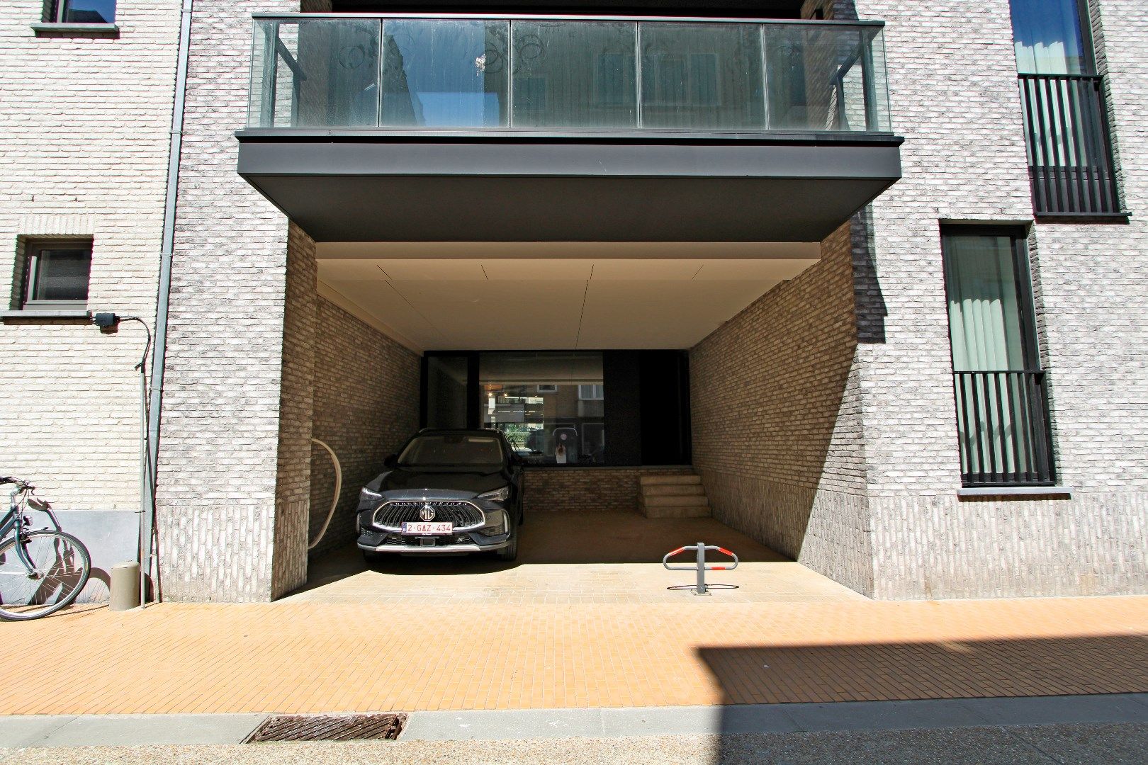 Multifunctionele ruimte omgeving Heldentorens Heist te huur (239m²) met laadkade foto 12